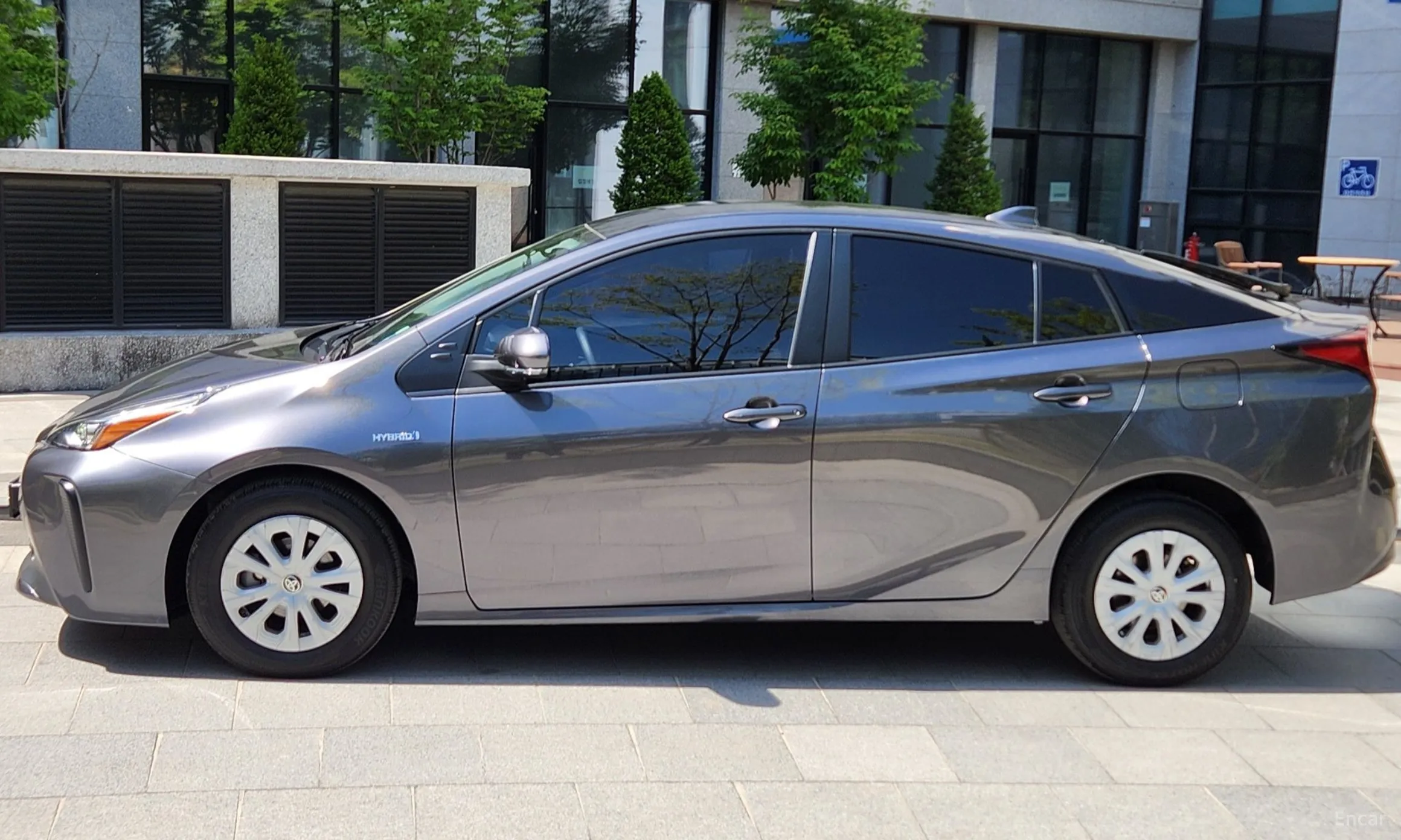 Toyota Prius 4th Generation превью 6
