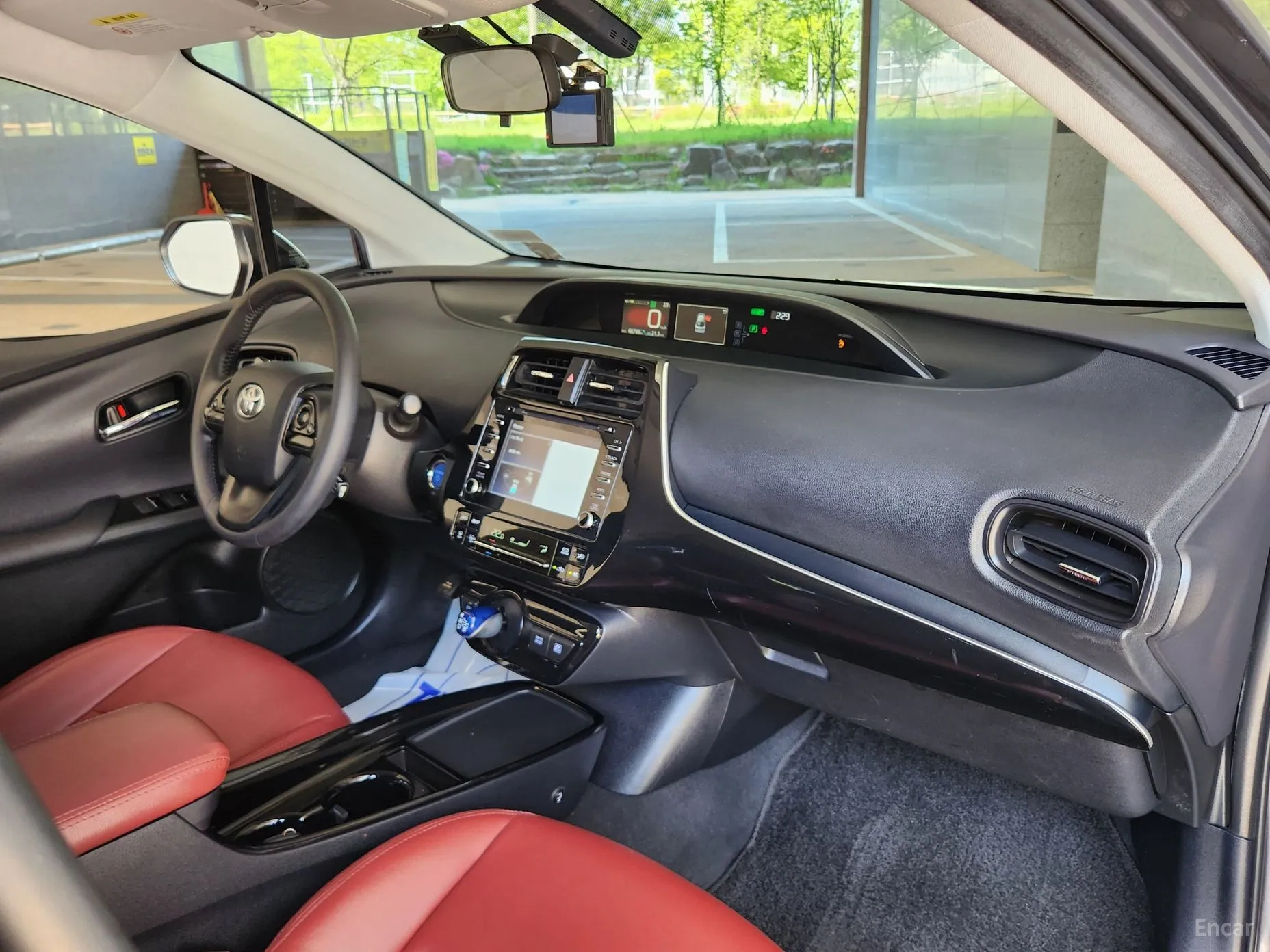 Toyota Prius 4th Generation превью 9