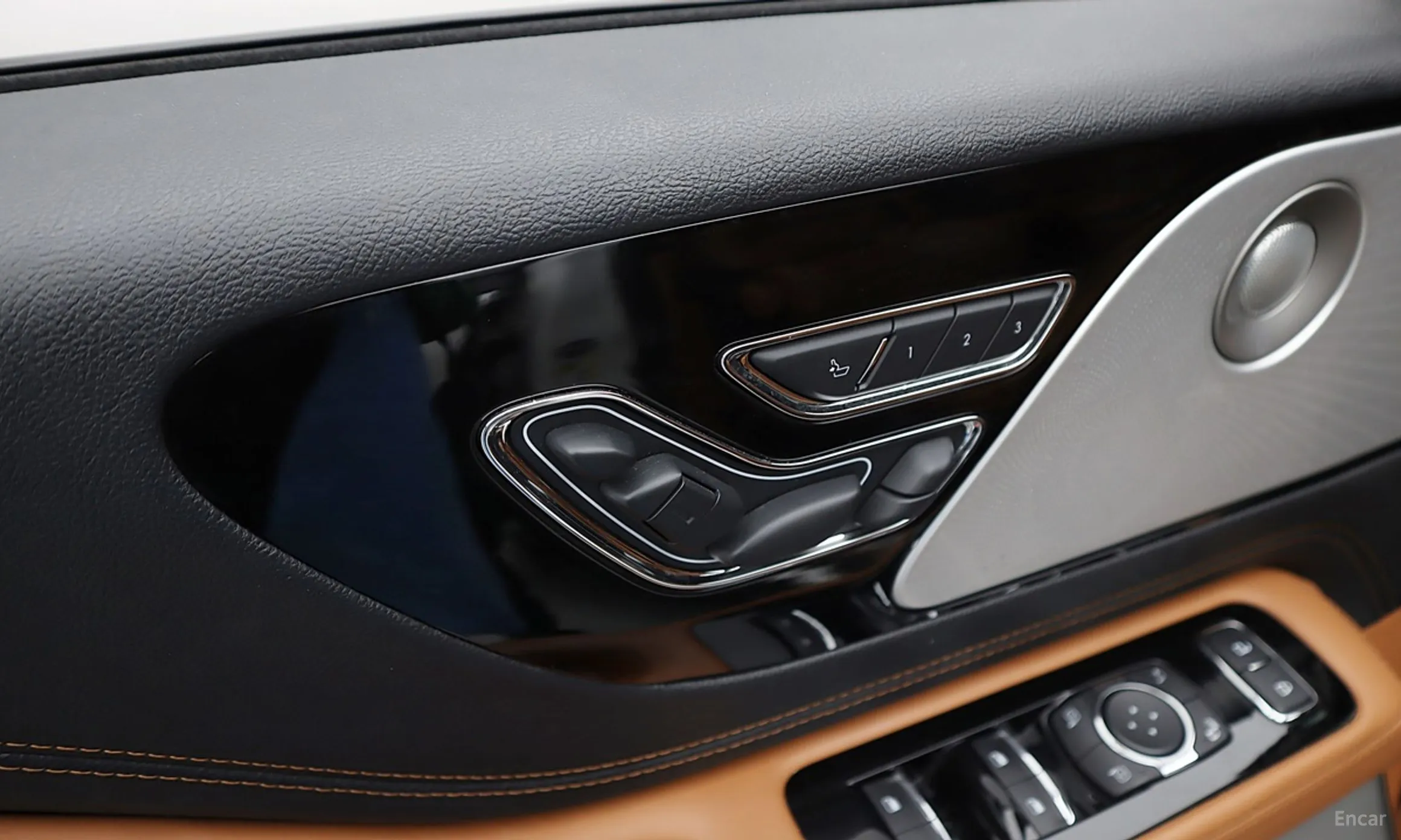 Lincoln Aviator 2nd Generation превью 5
