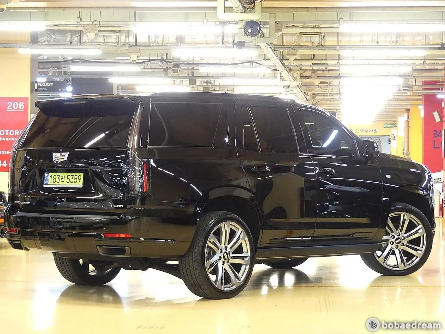 Cadillac Escalade 5th Generation превью 3