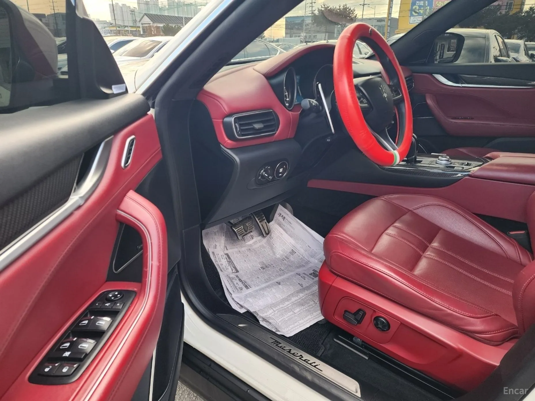 Maserati Levante превью 7
