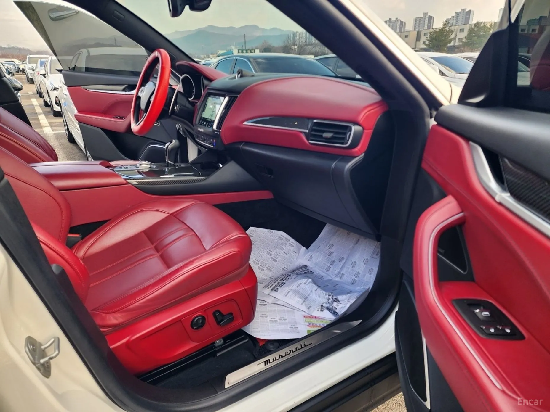 Maserati Levante превью 9
