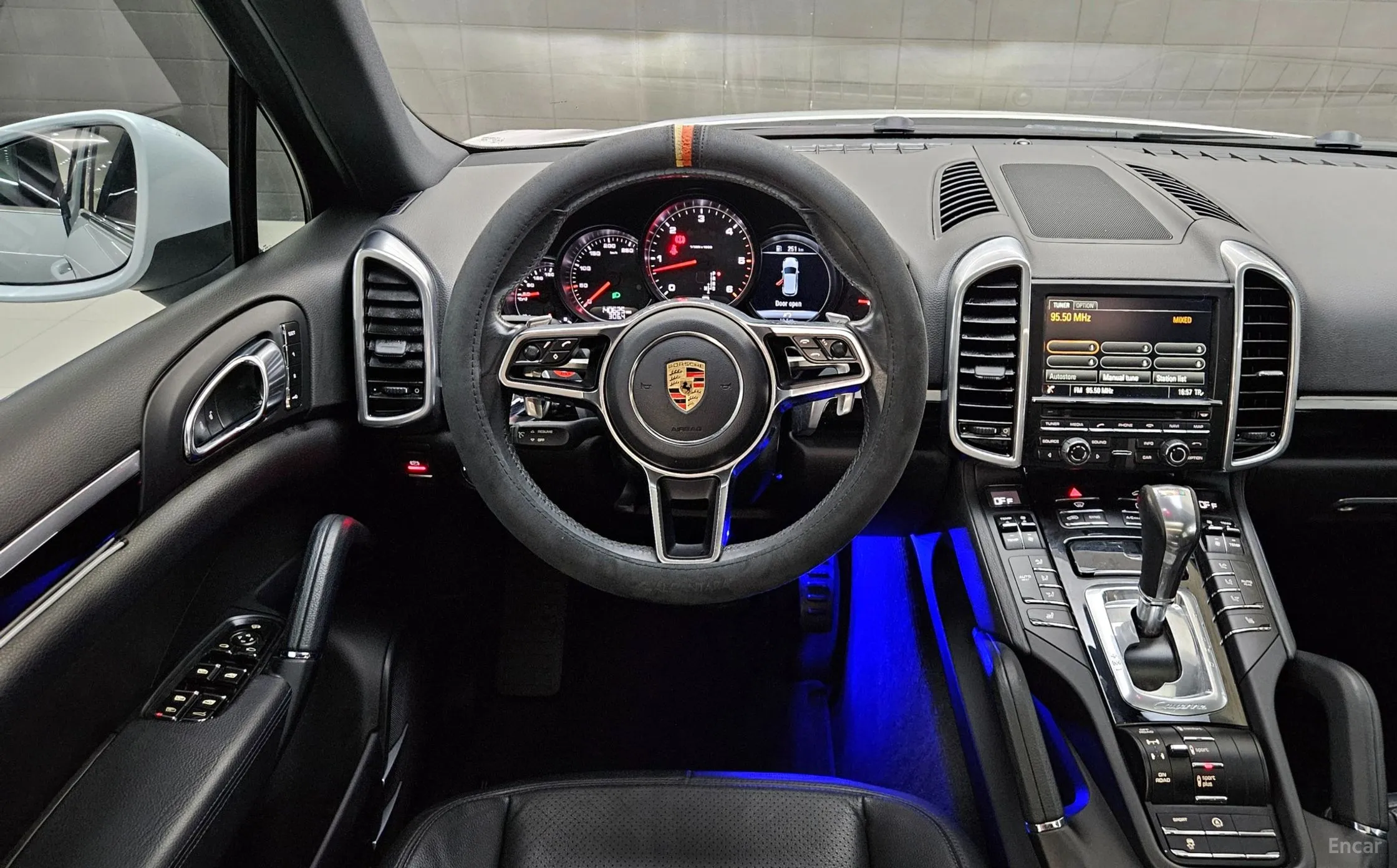 Porsche New Cayenne превью 12