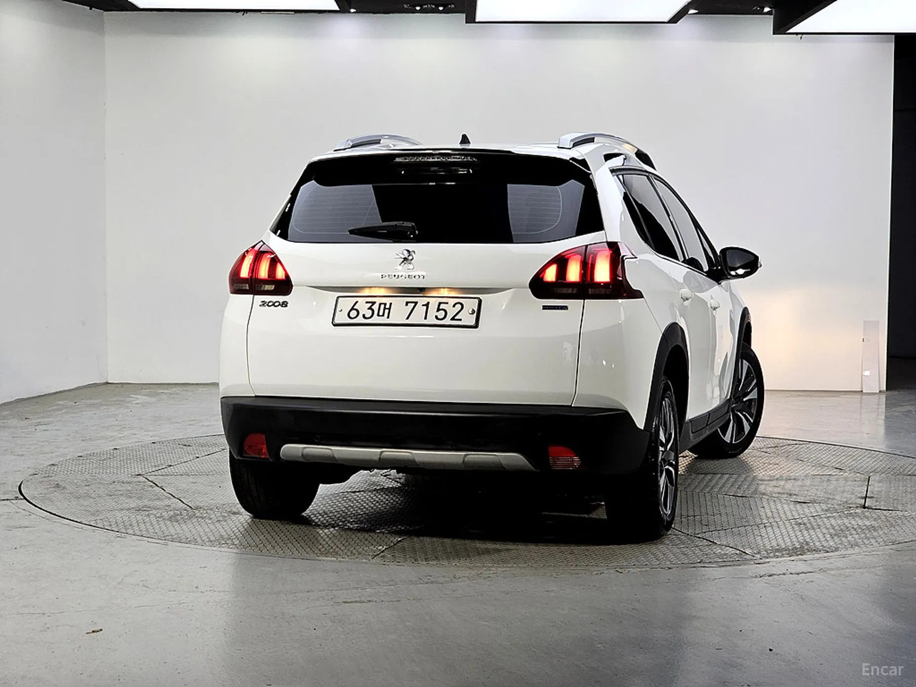 Peugeot 2008. превью 3