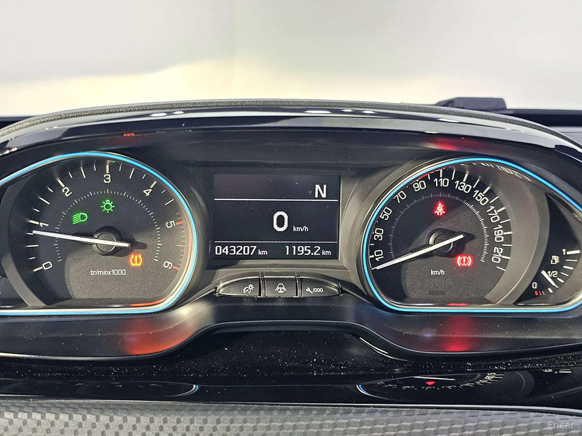 Peugeot 2008. превью 7