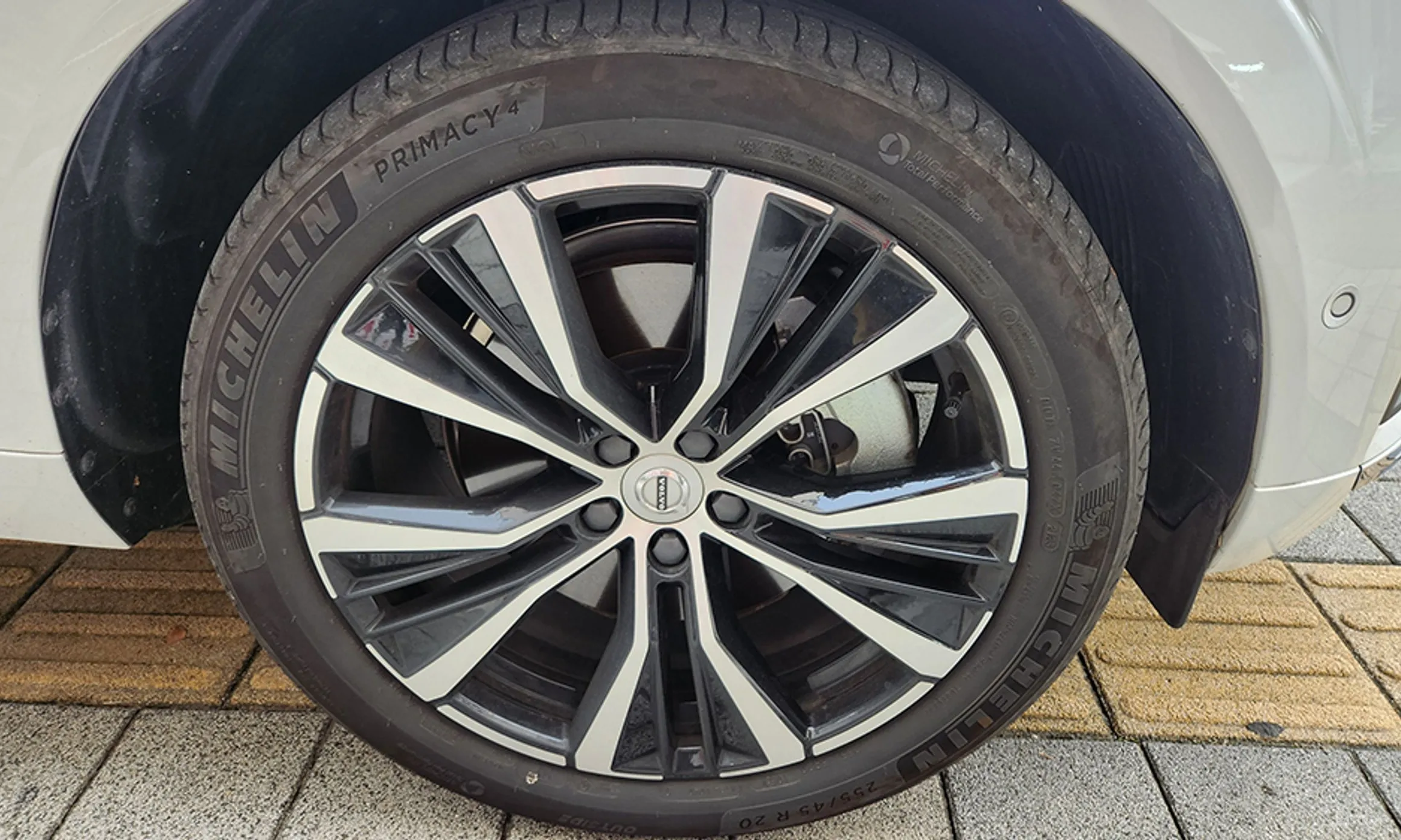 Volvo XC60 Gen 2 превью 17