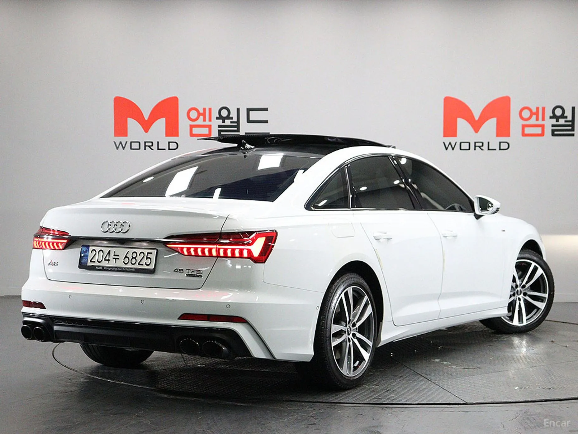 Audi A6 (C8)