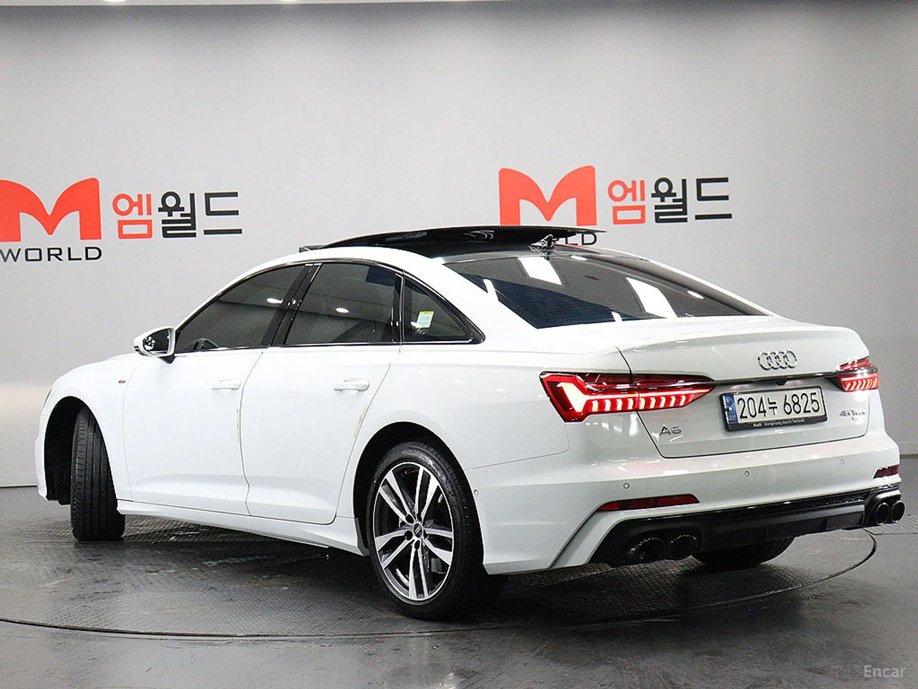 Audi A6 (C8) превью 4