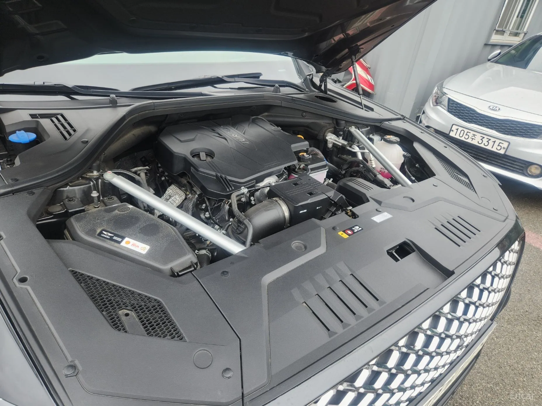 Genesis GV70 превью 11