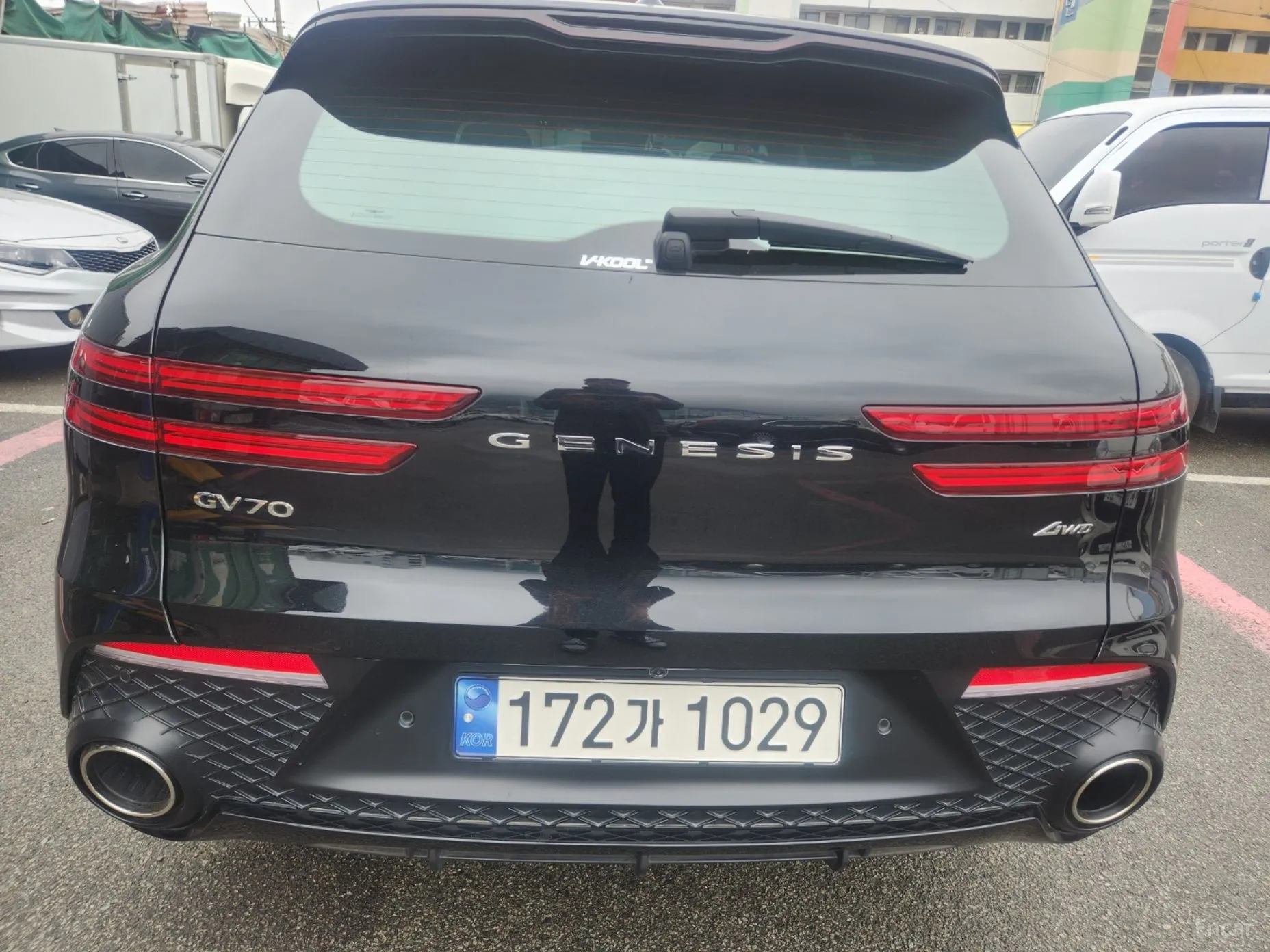 Genesis GV70 превью 3