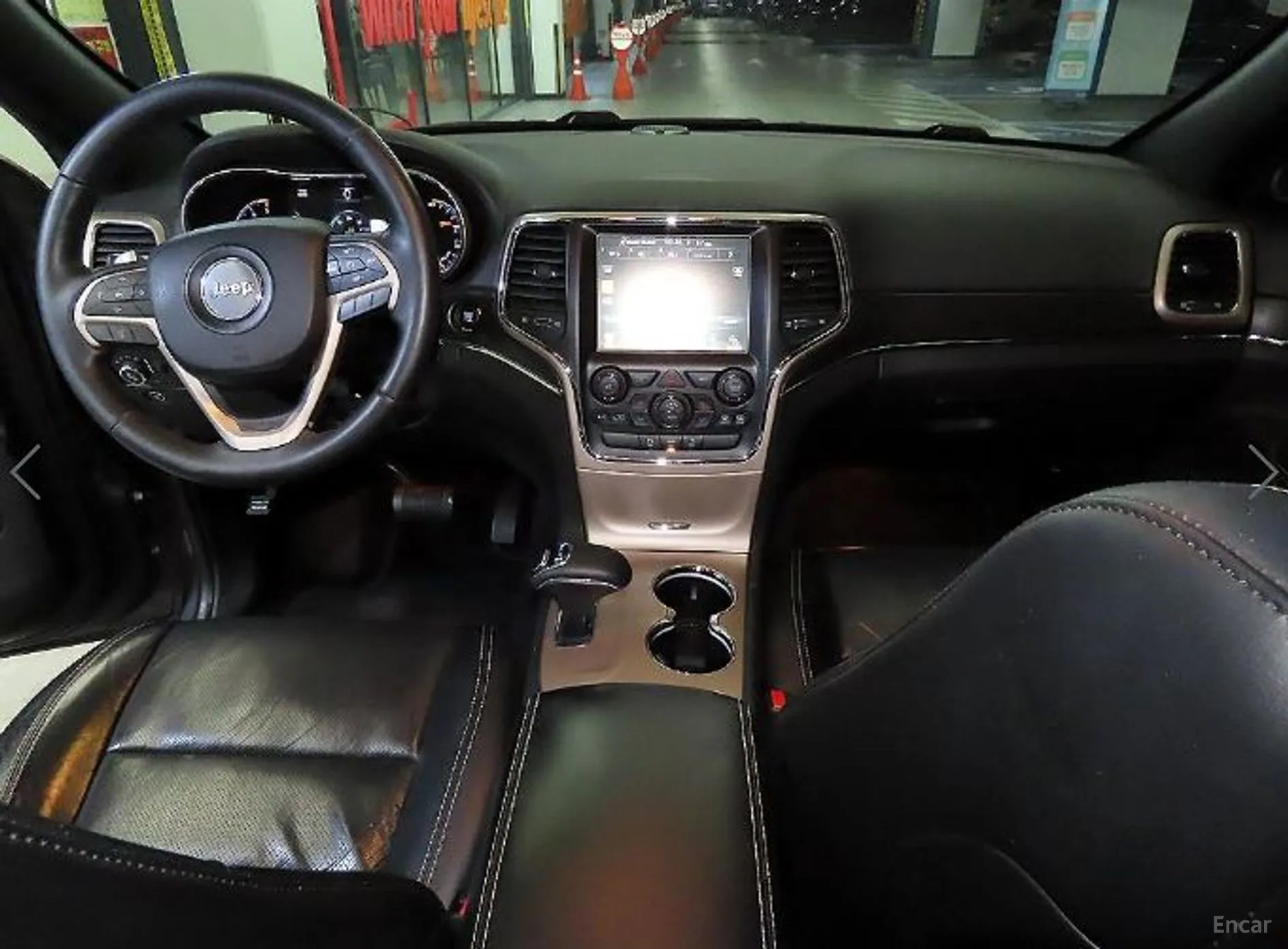 Jeep Grand Cherokee превью 10