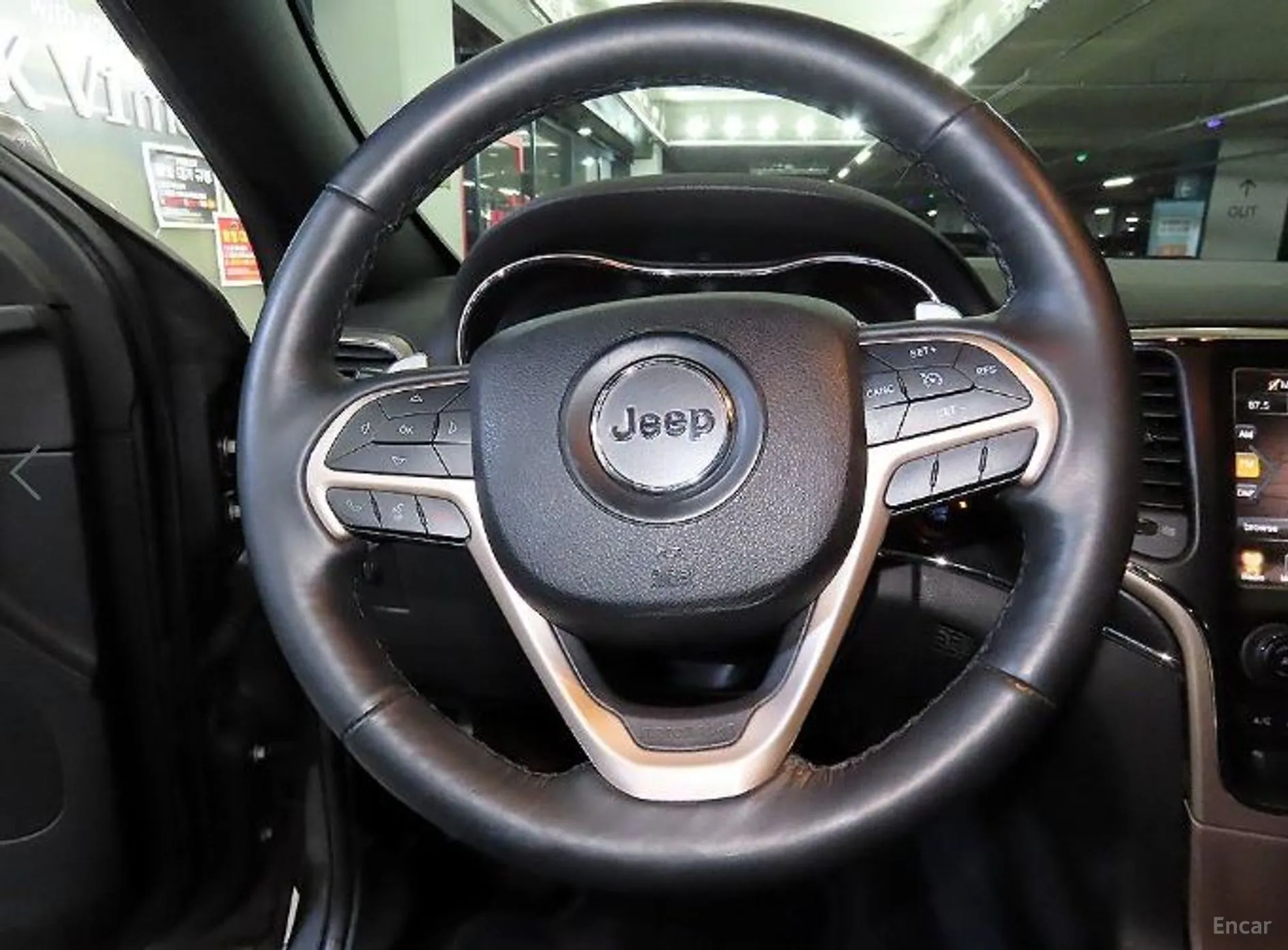 Jeep Grand Cherokee превью 8