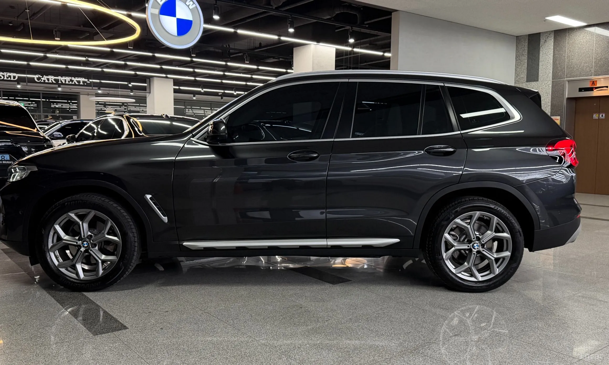 BMW X3 (G01) превью 13