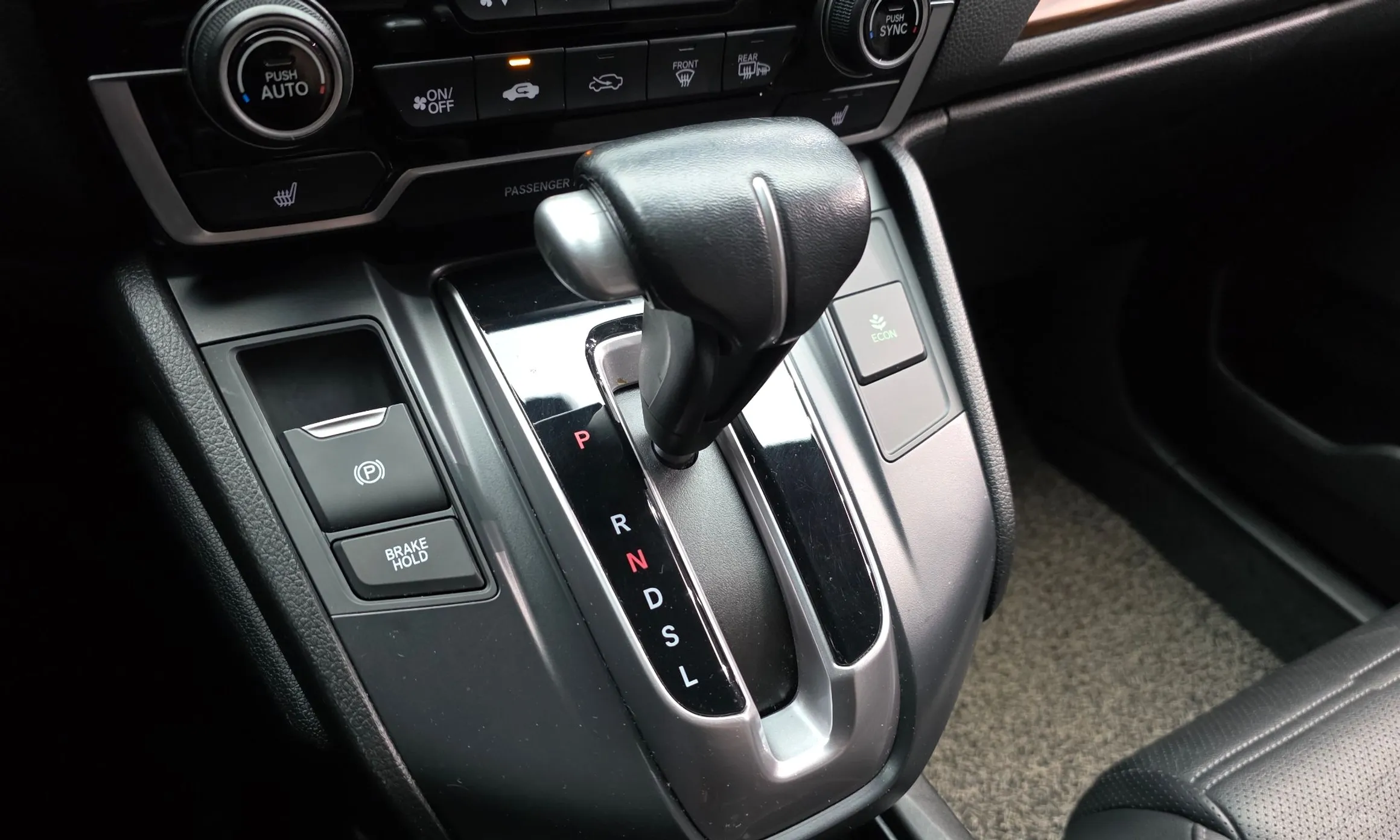 Honda CR-V 5th generation превью 9