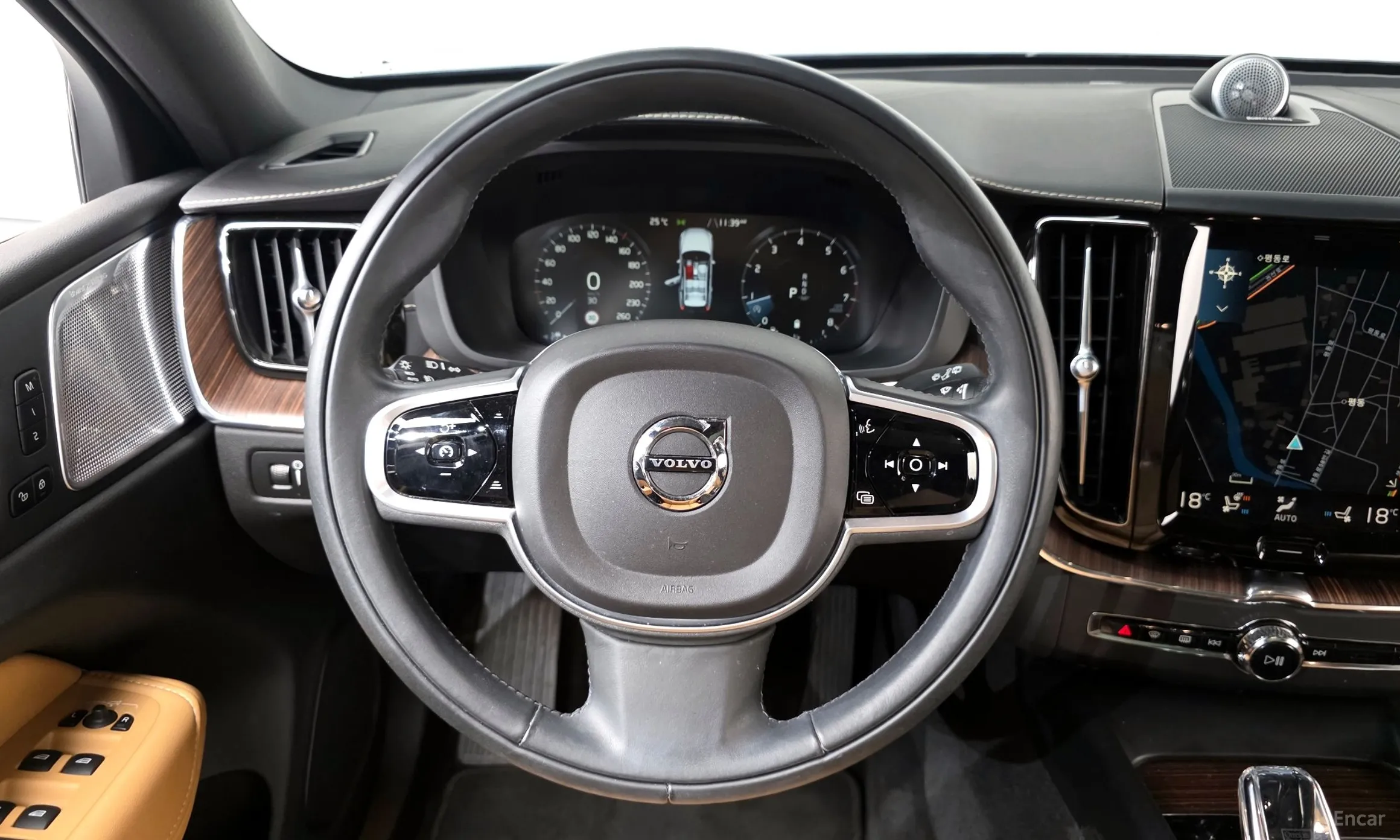 Volvo XC60 Gen 2 превью 12