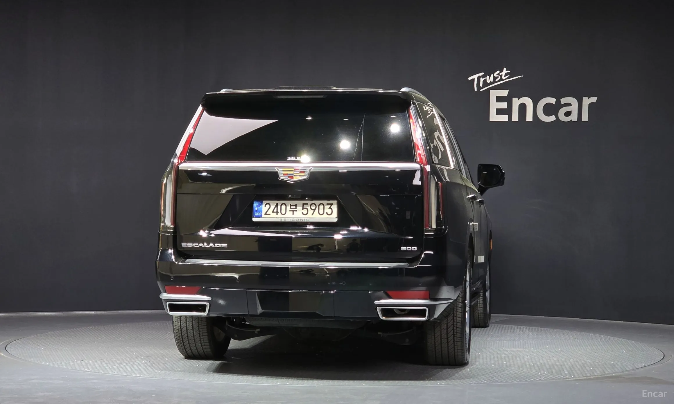 Cadillac Escalade 5th Generation превью 4