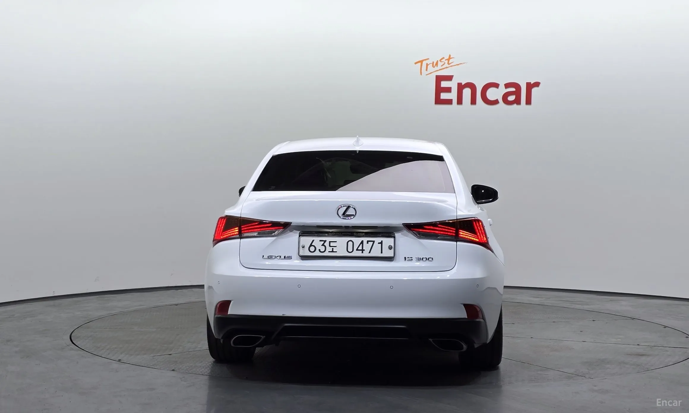 Lexus New IS300 превью 4