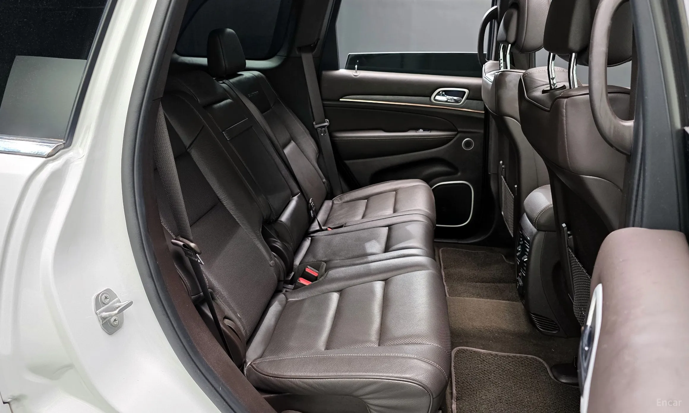 Jeep Grand Cherokee превью 11
