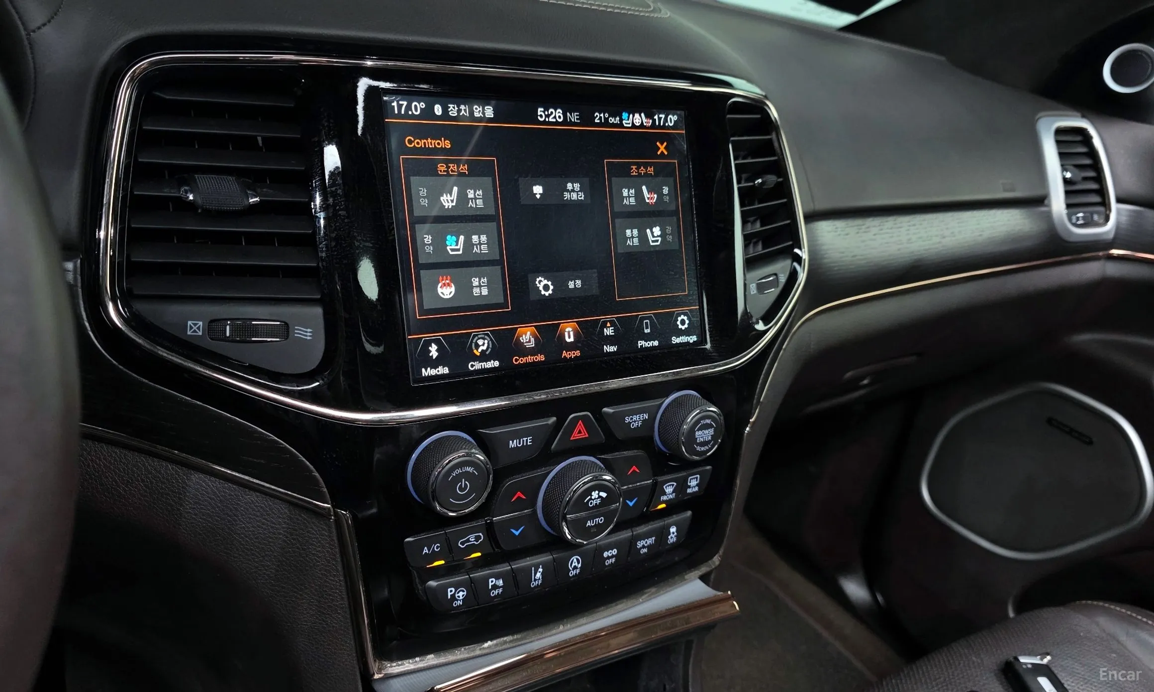 Jeep Grand Cherokee превью 14