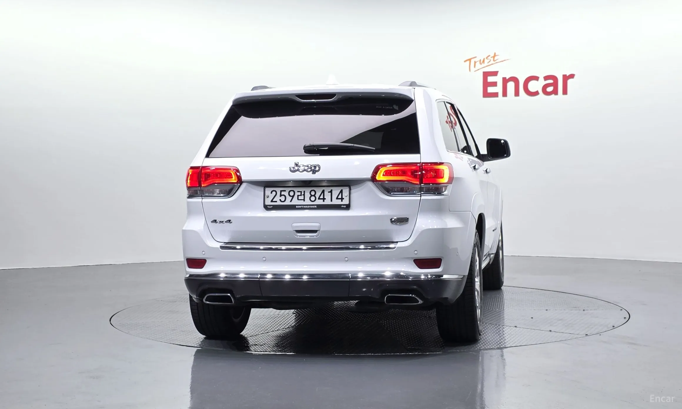 Jeep Grand Cherokee превью 4