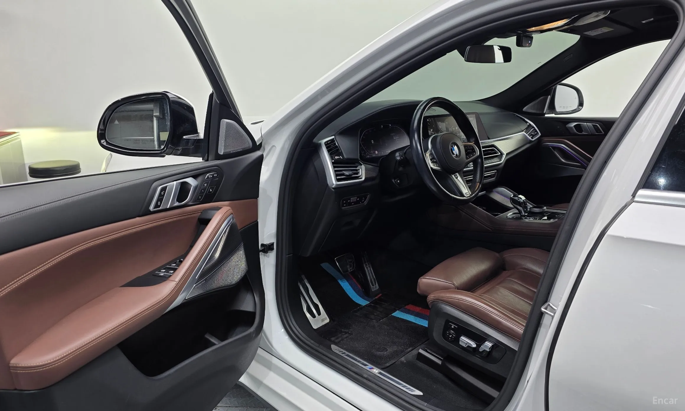 BMW X6 (G06) превью 10