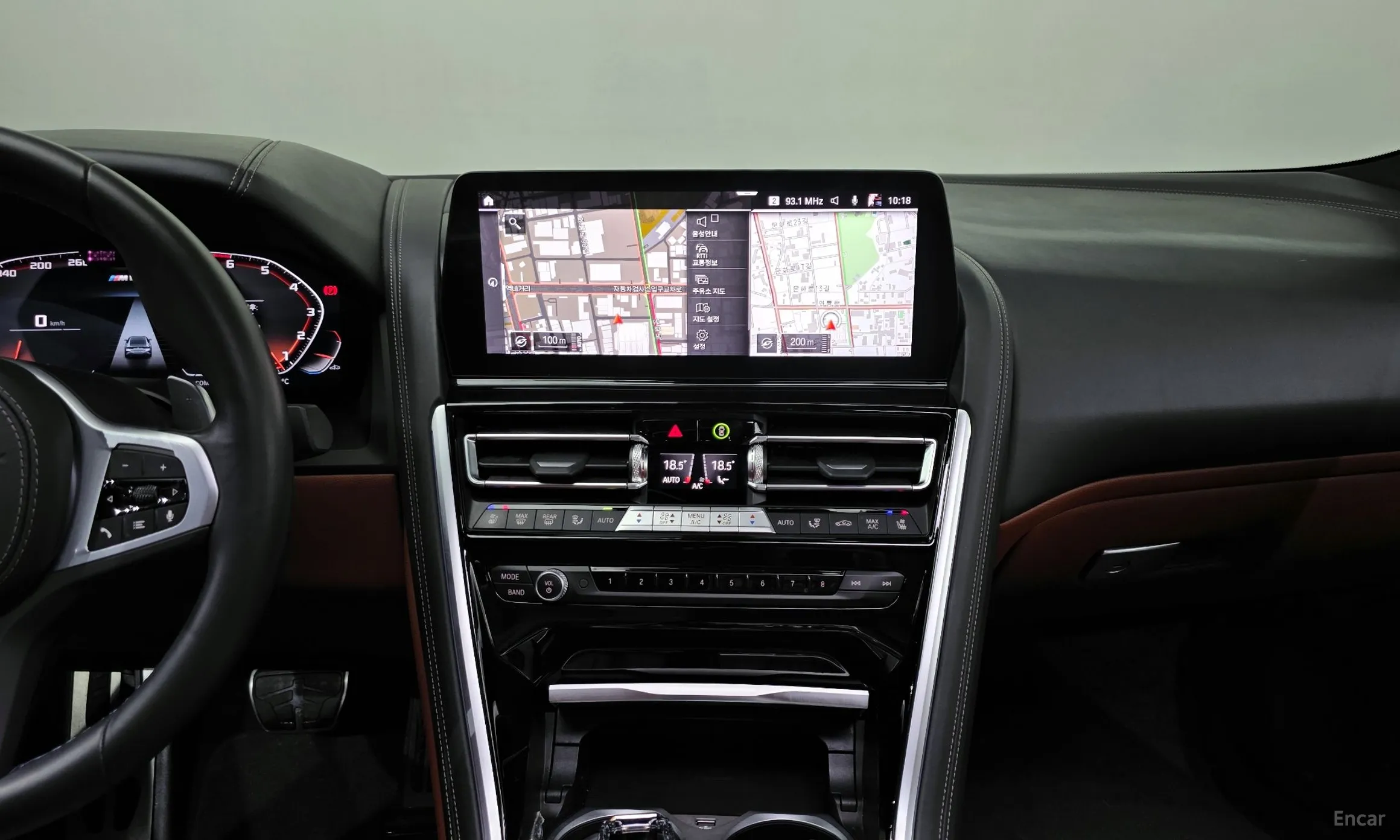 BMW 8-series (G15) превью 13