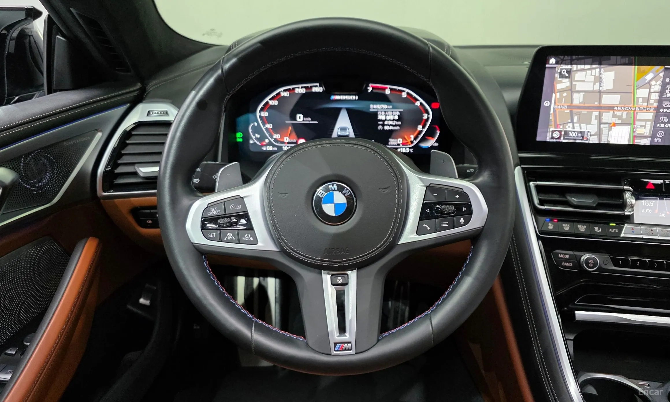 BMW 8-series (G15) превью 16