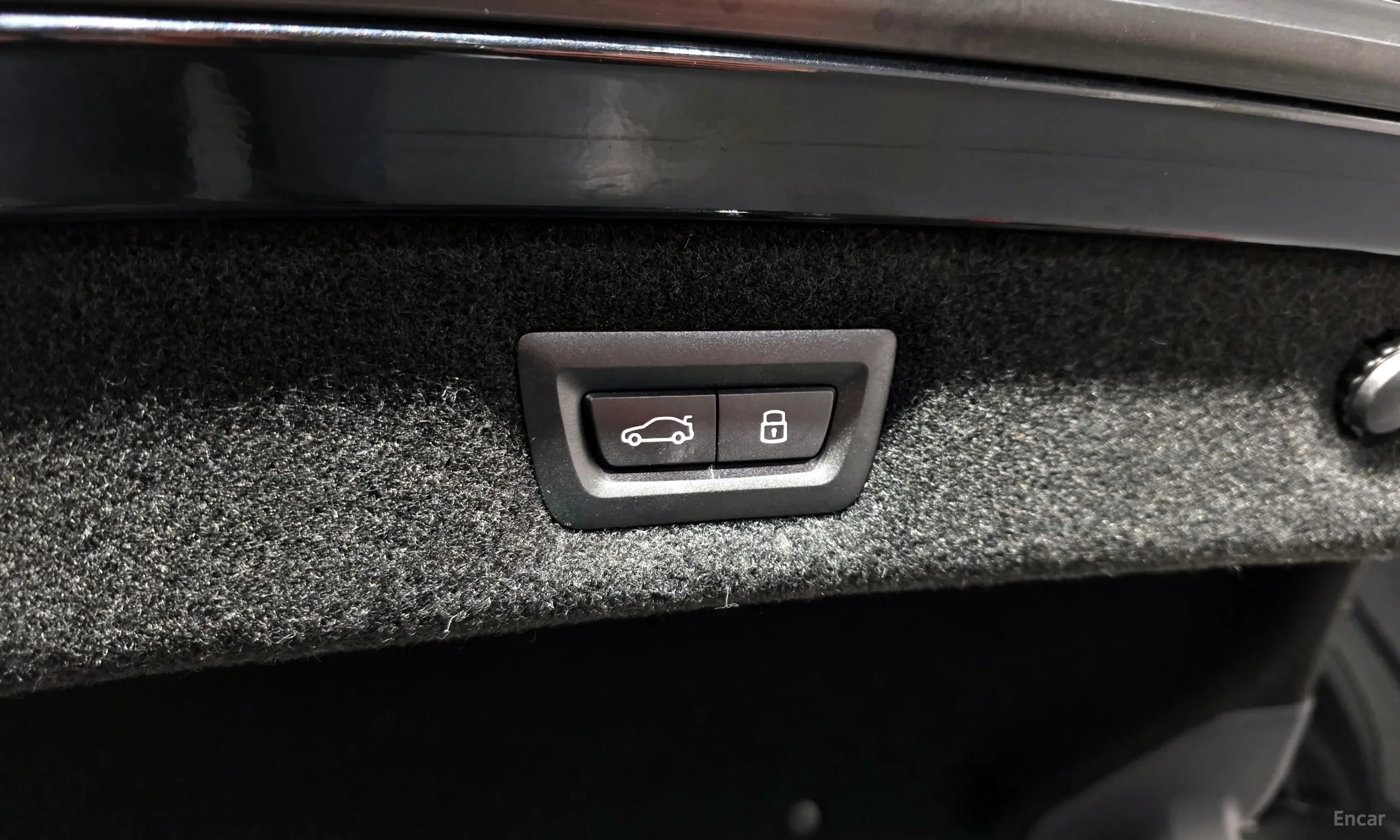 BMW 8-series (G15) превью 17