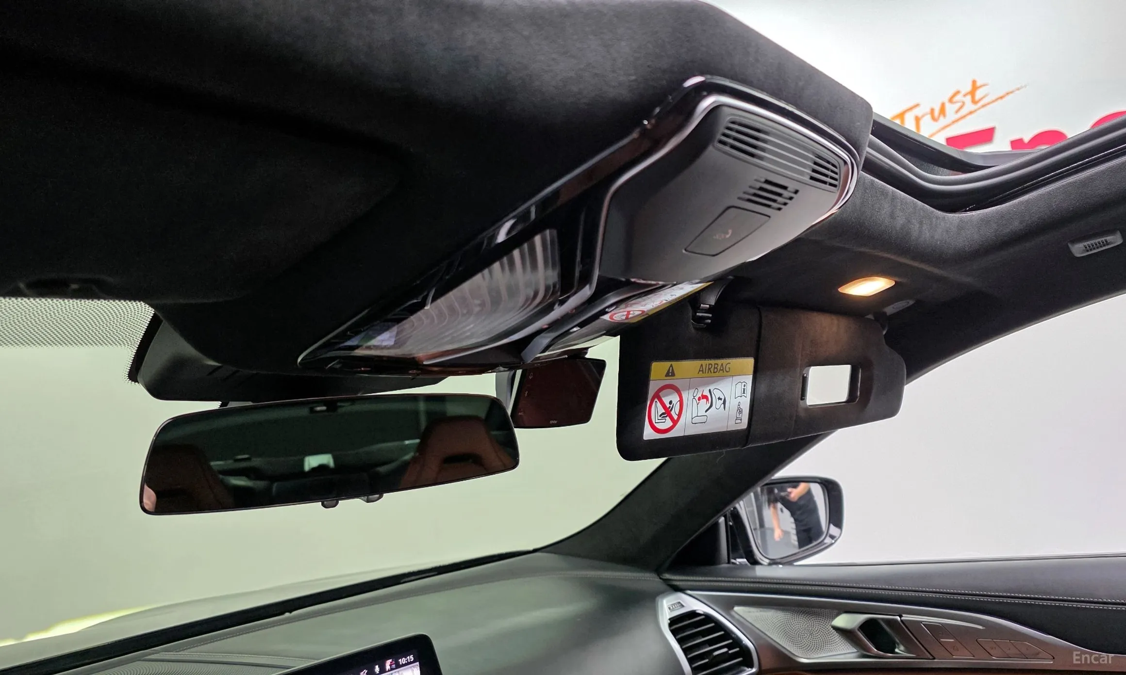 BMW 8-series (G15) превью 18