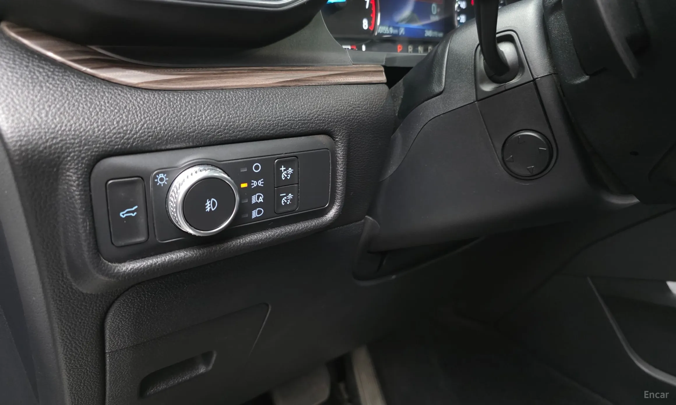 Ford Explorer 6th Generation превью 18
