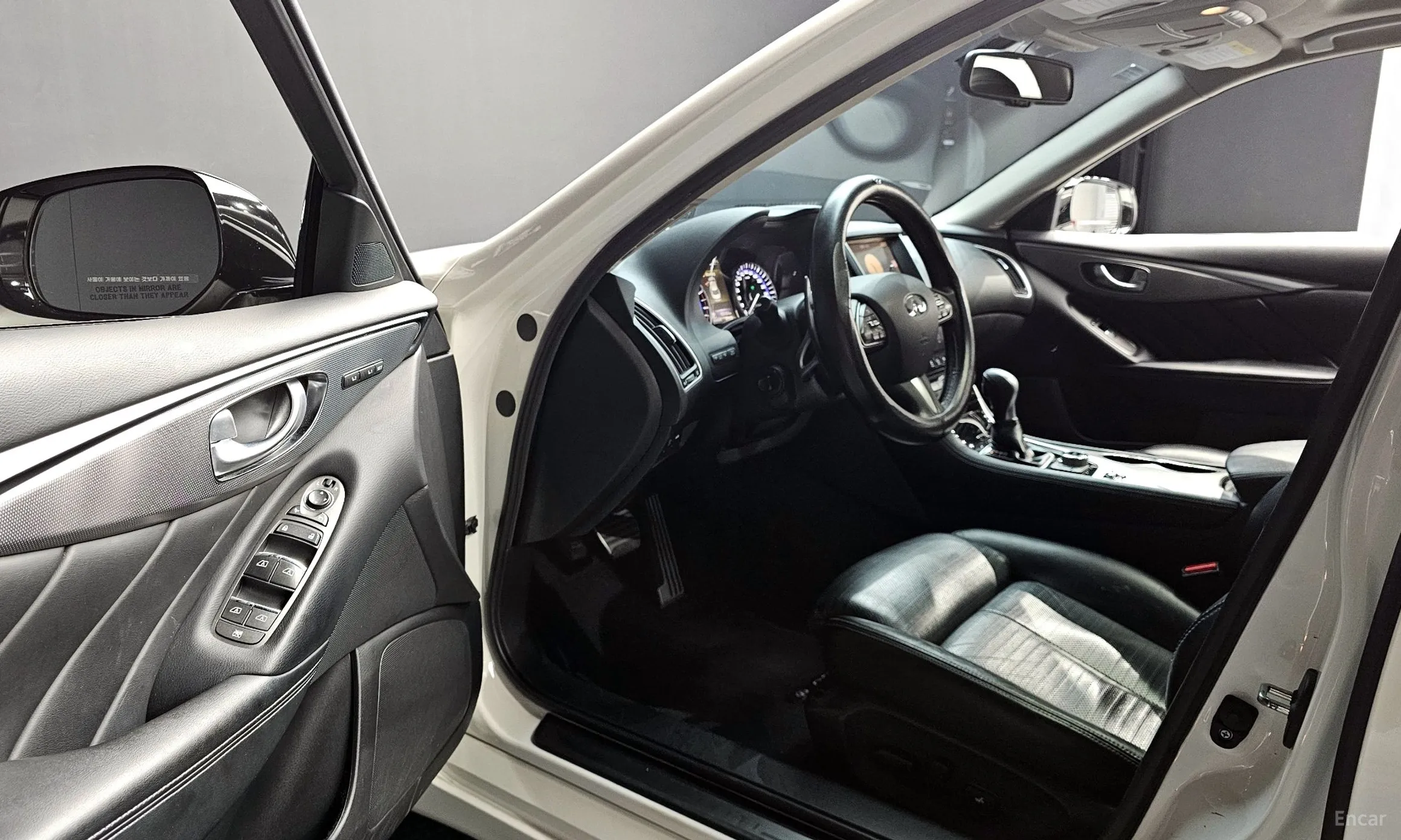 Infiniti Q50 превью 10