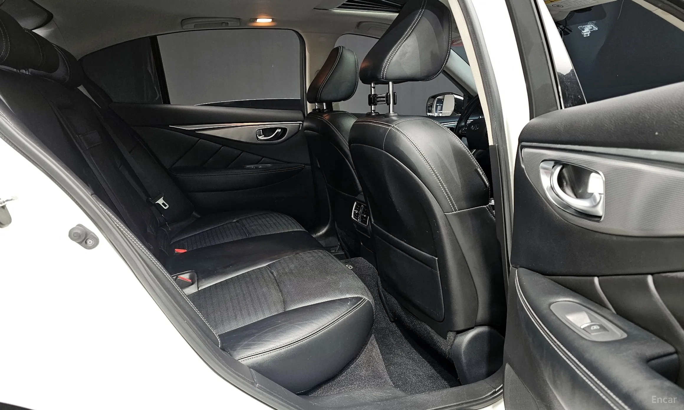 Infiniti Q50 превью 12