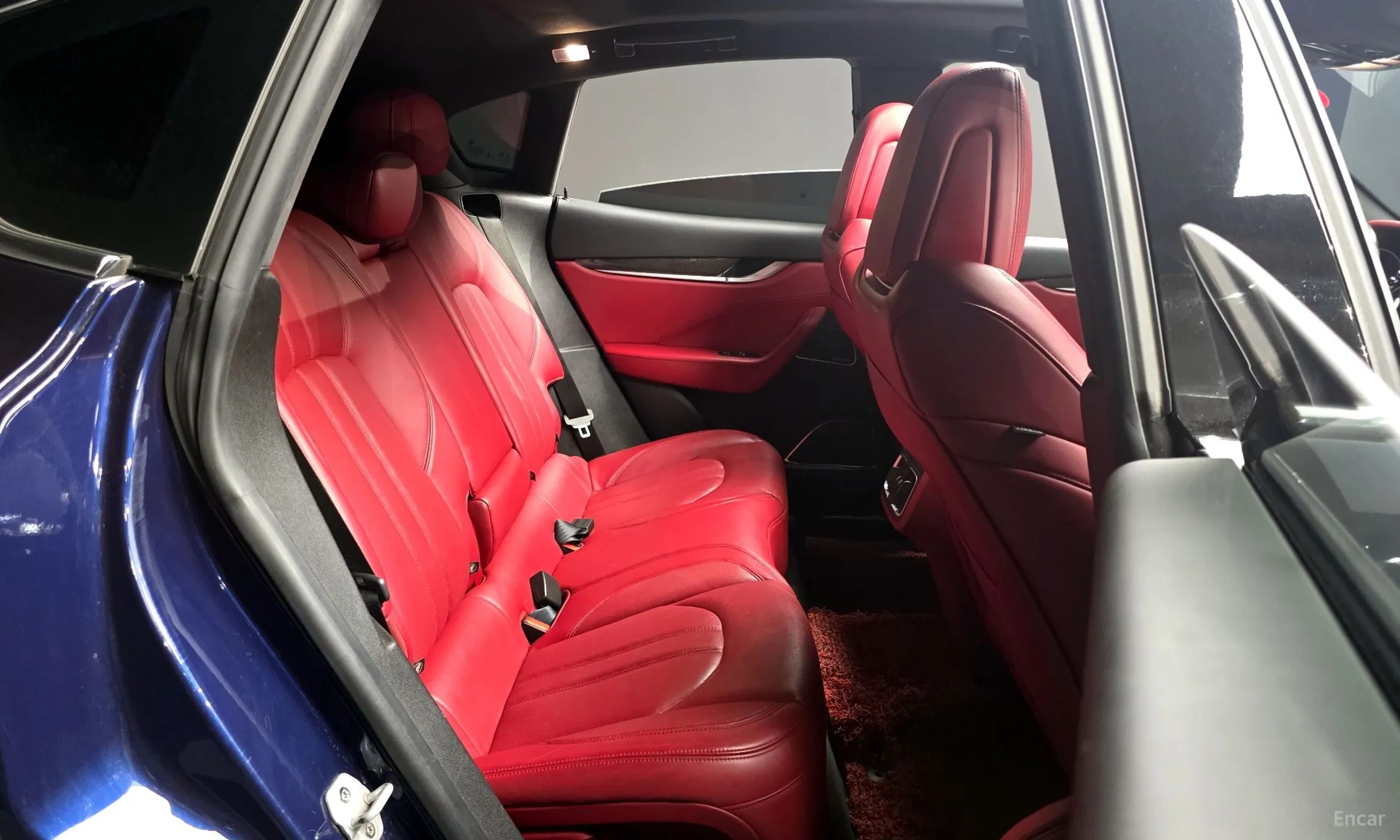 Maserati Levante превью 11