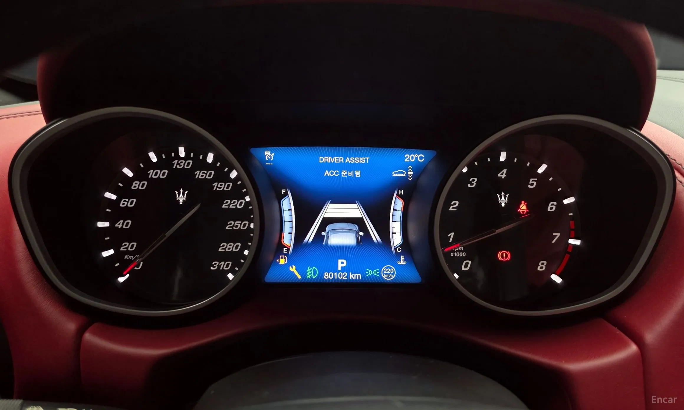 Maserati Levante превью 8