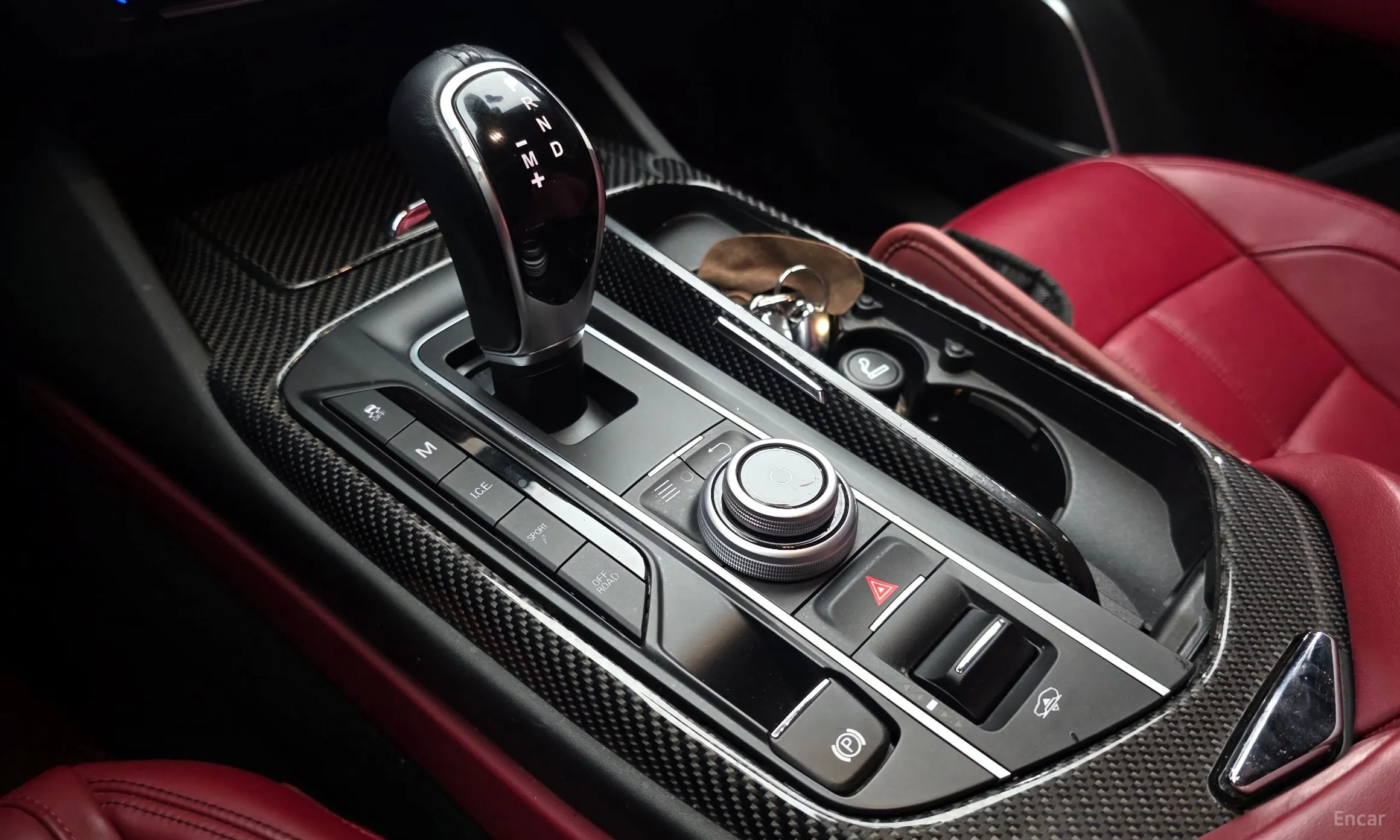 Maserati Levante превью 9