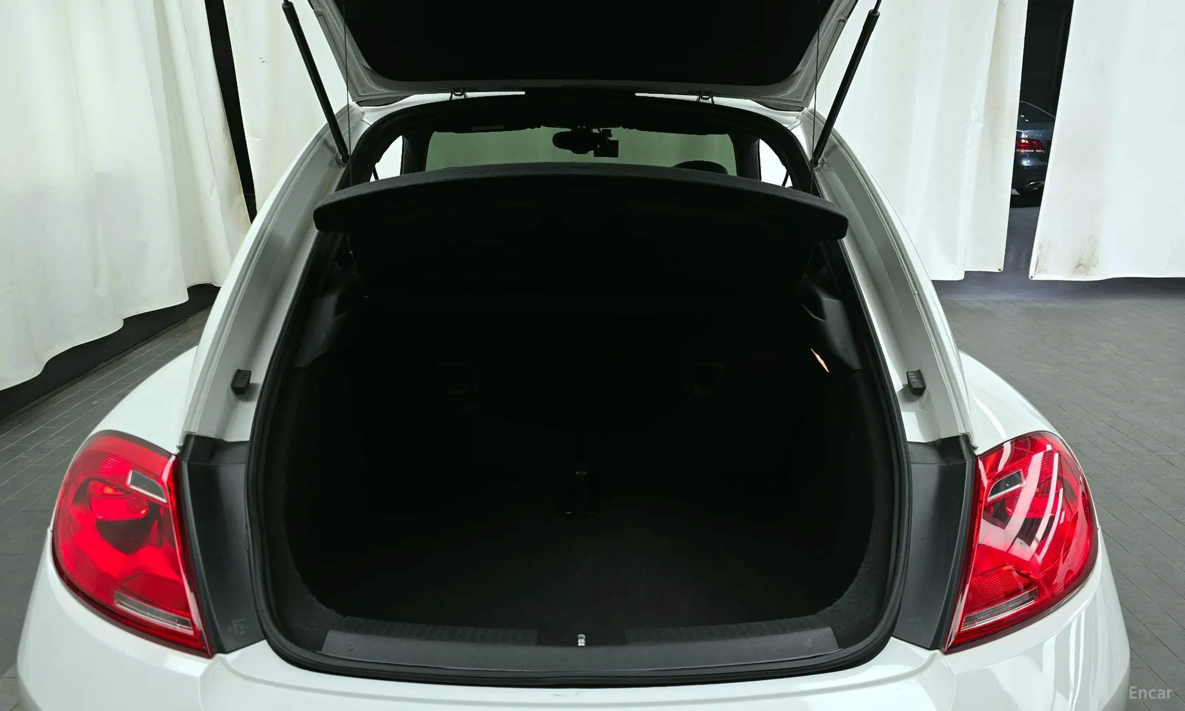 Volkswagen The Beetle превью 20