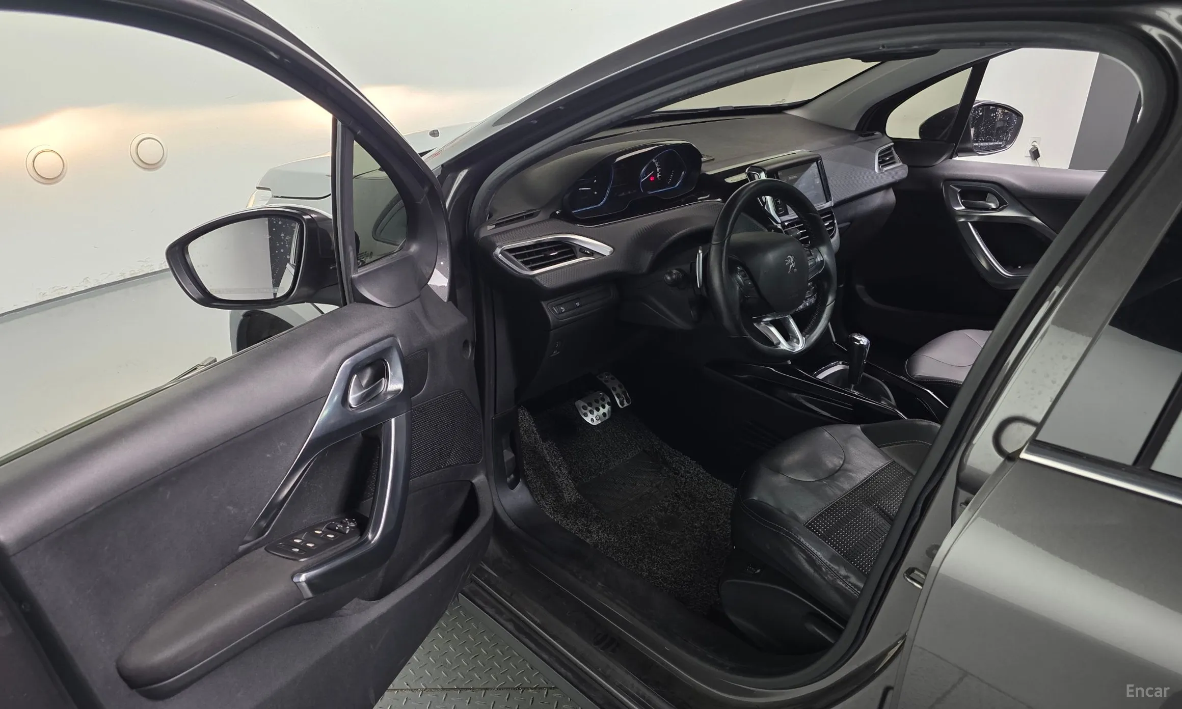 Peugeot 2008. превью 10