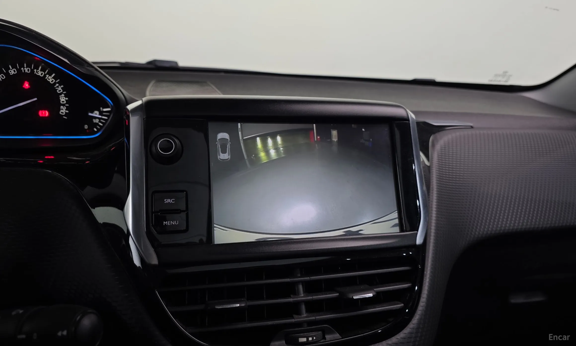 Peugeot 2008. превью 14