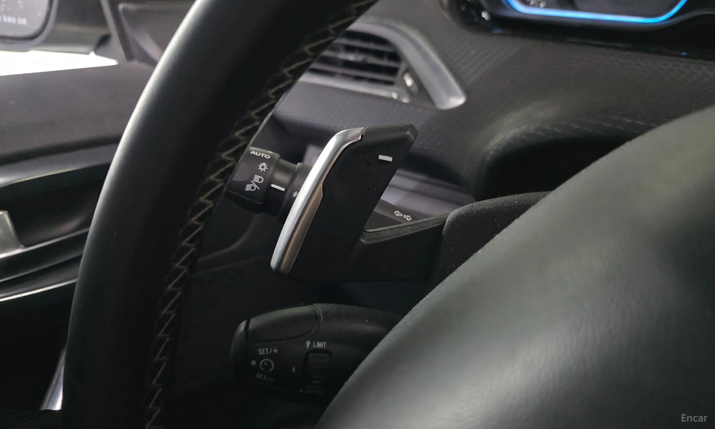 Peugeot 2008. превью 18