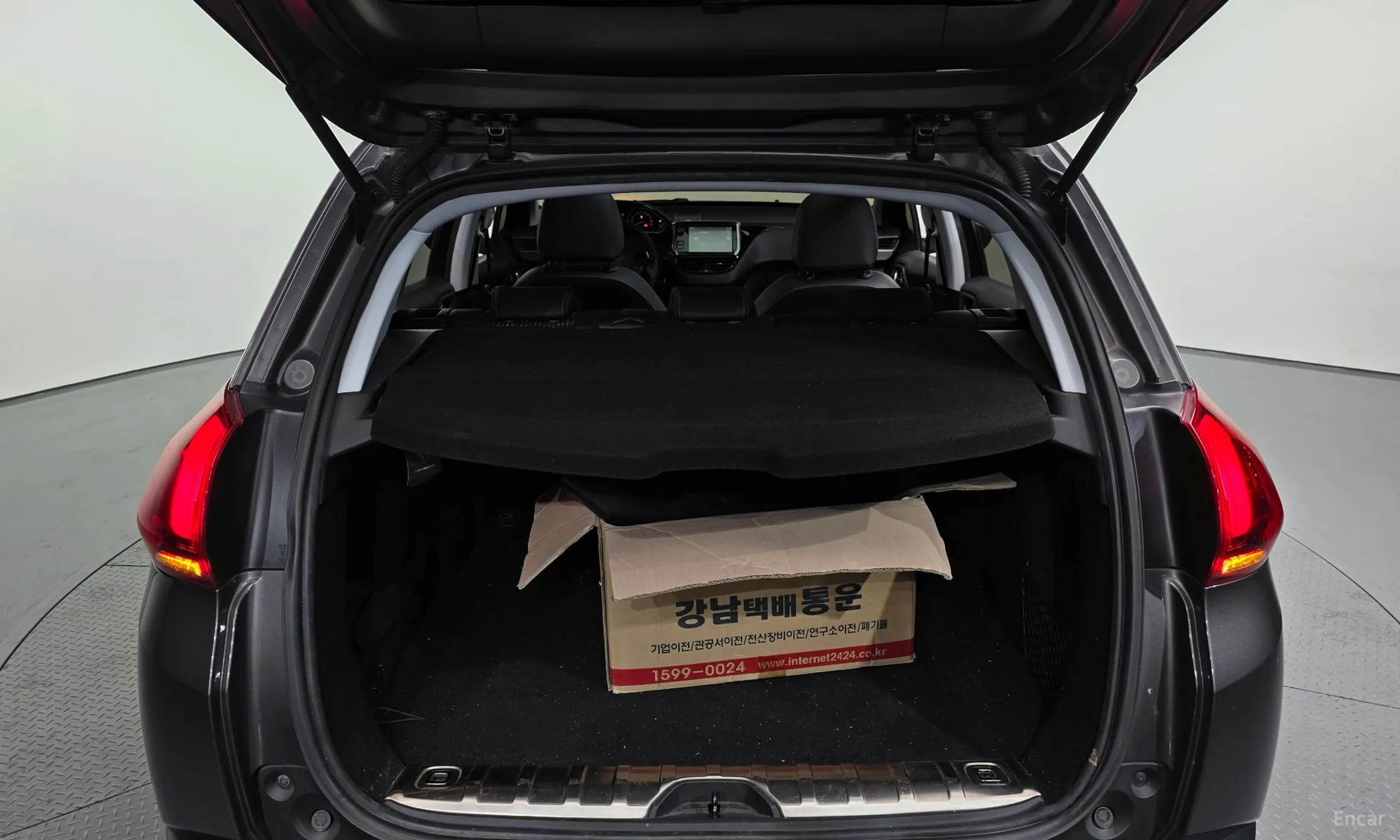 Peugeot 2008. превью 20
