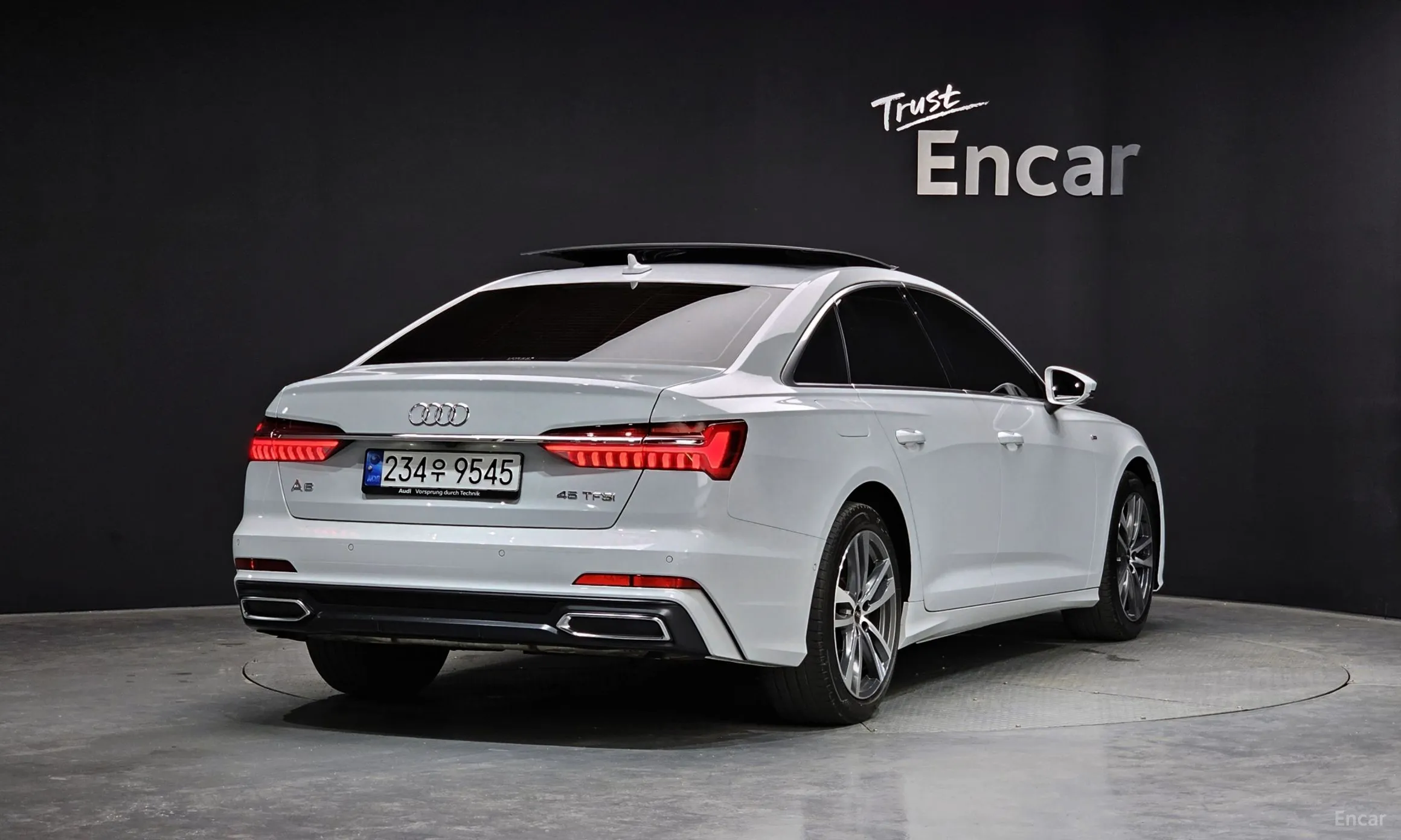 Audi A6 (C8)