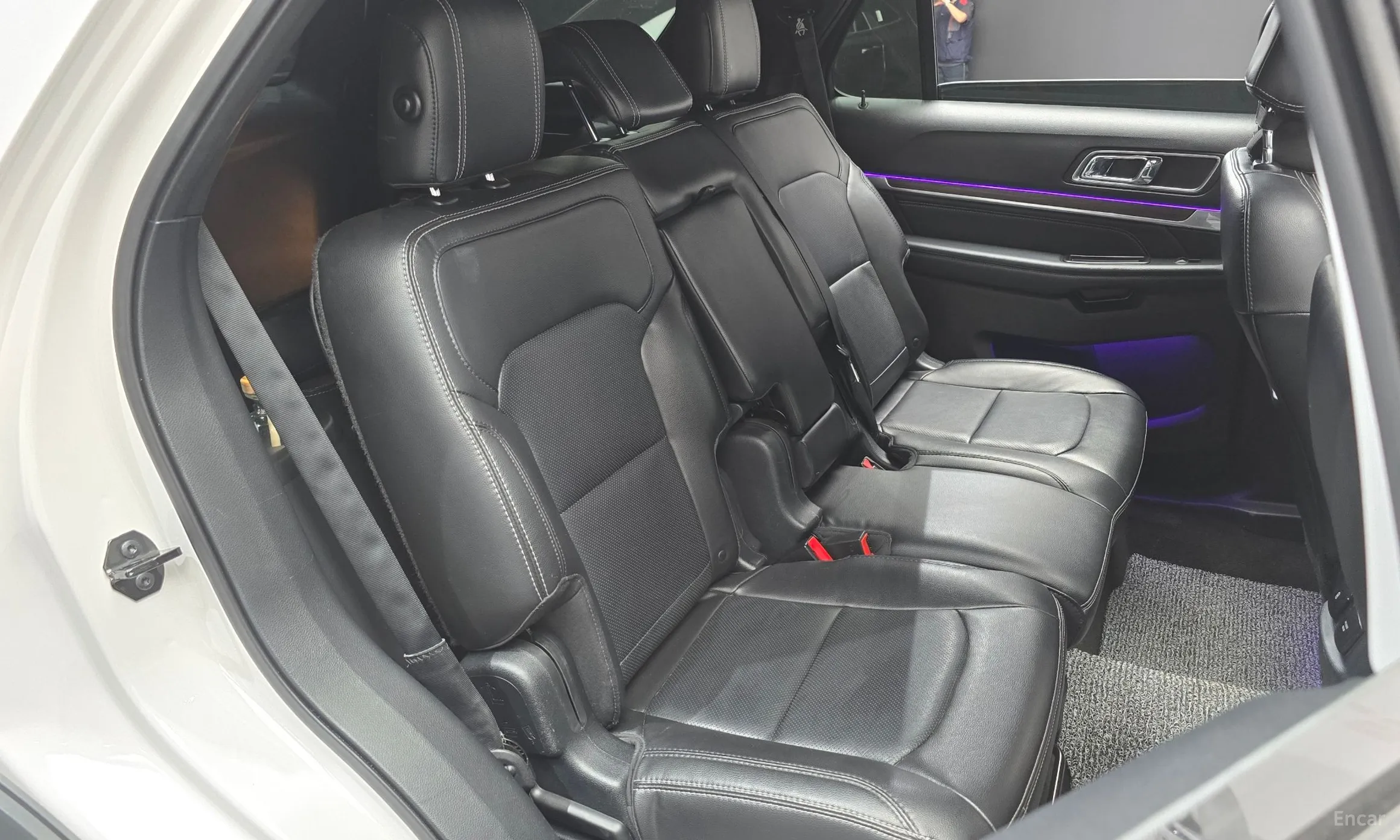 Ford Explorer превью 12