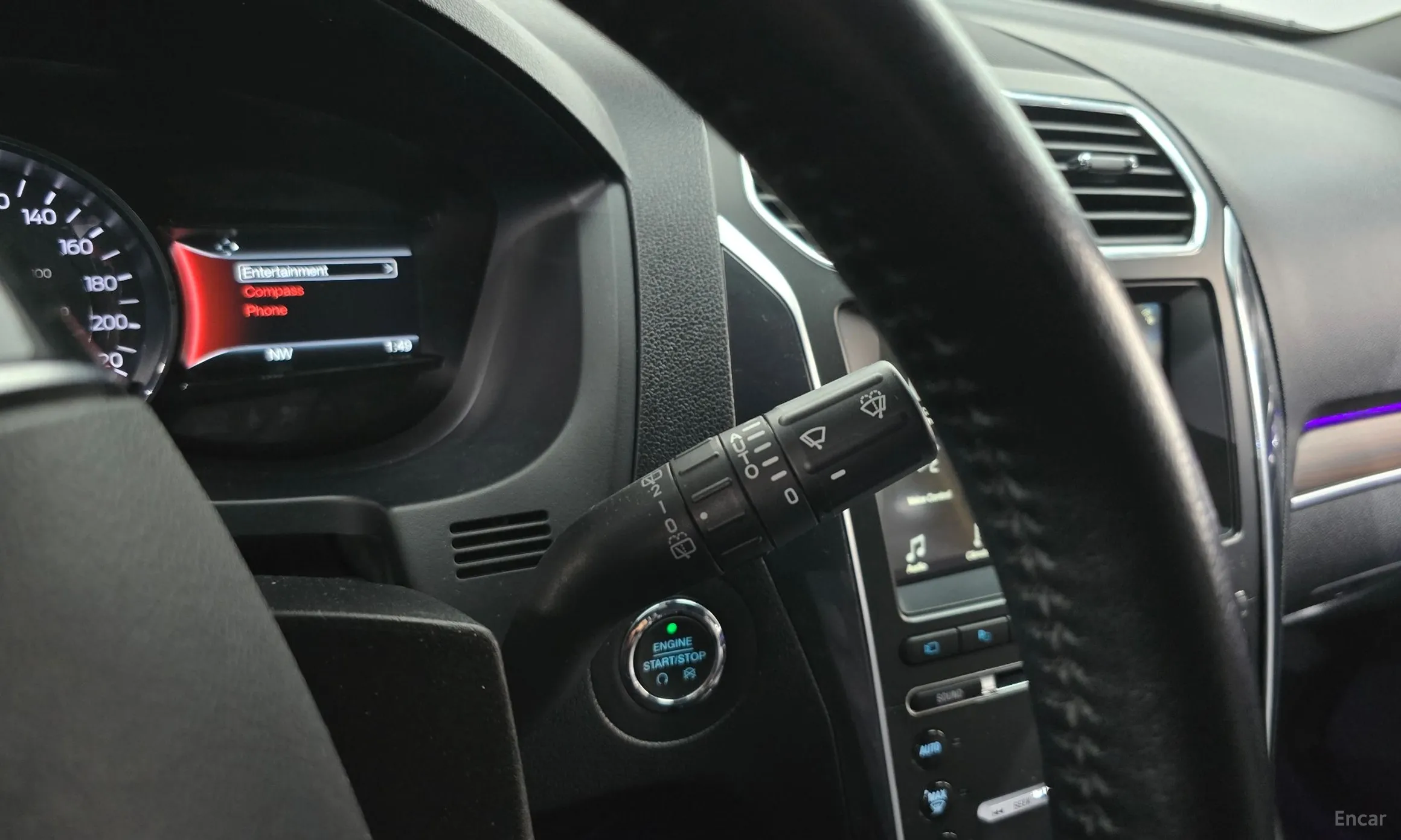 Ford Explorer превью 17