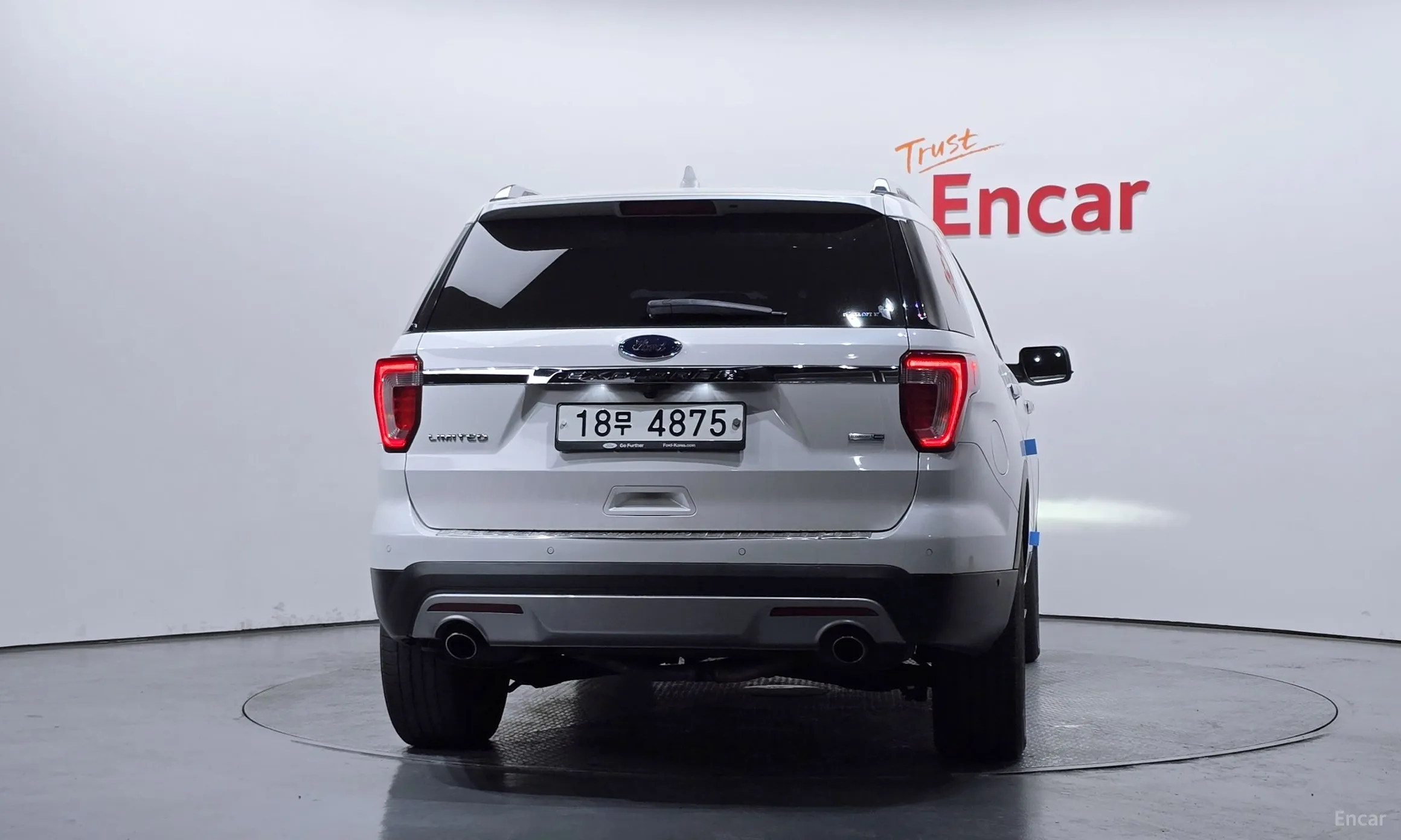 Ford Explorer превью 4