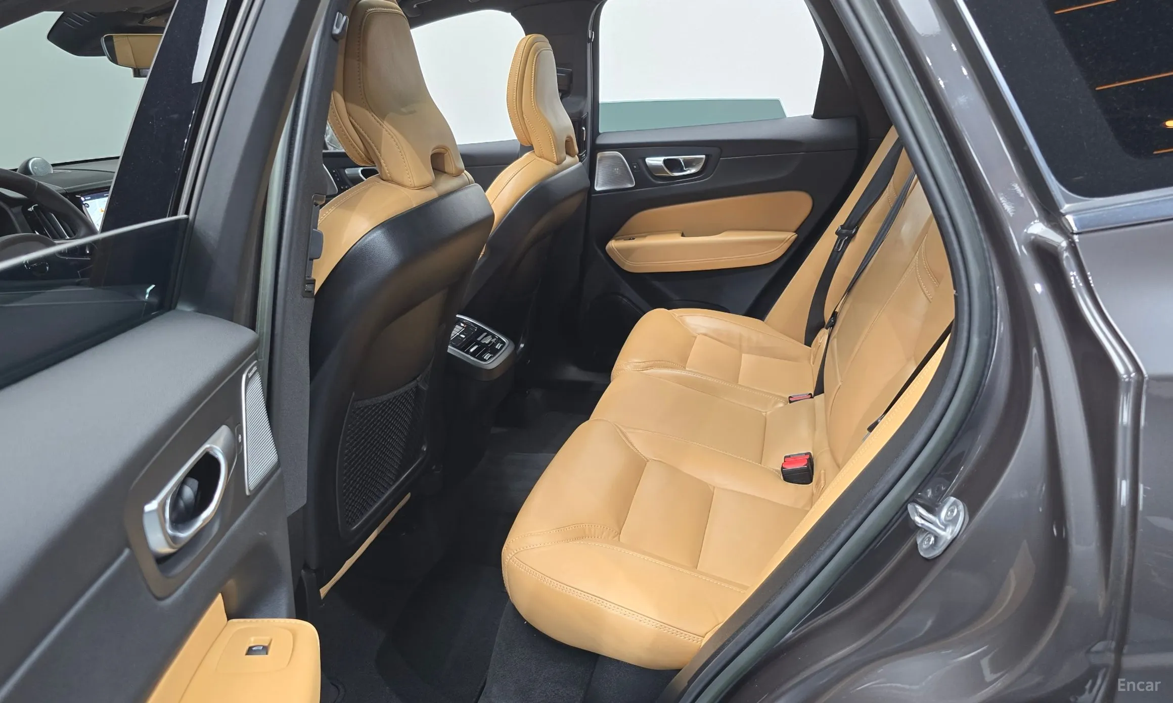 Volvo XC60 Gen 2 превью 11