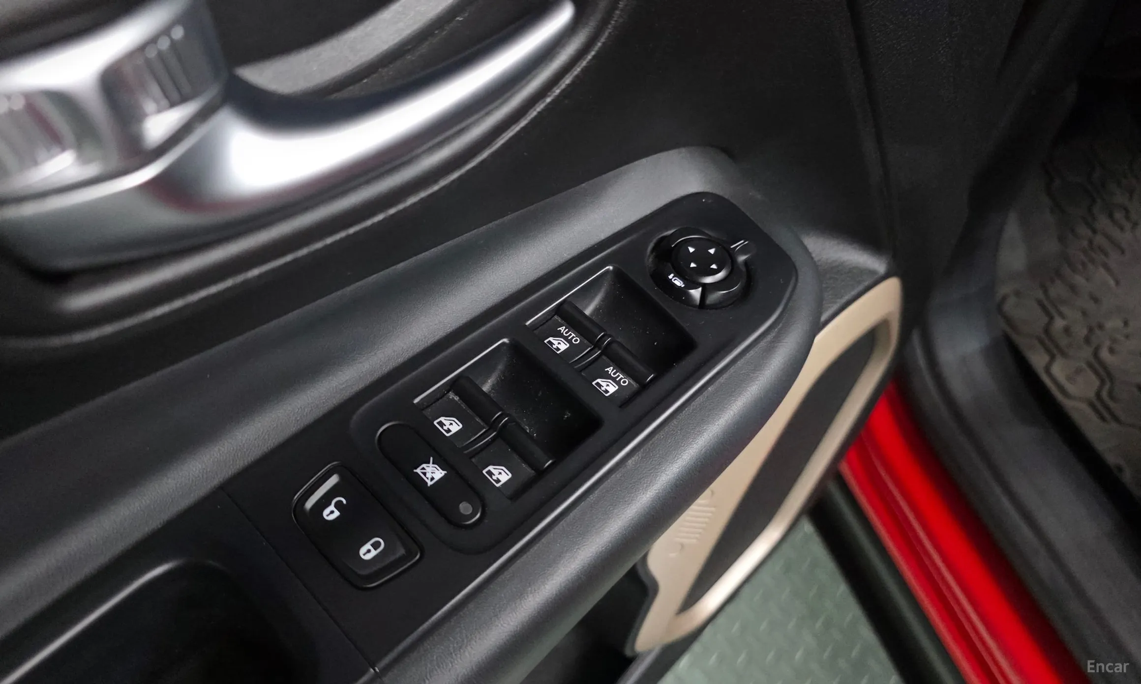 Jeep Renegade превью 18