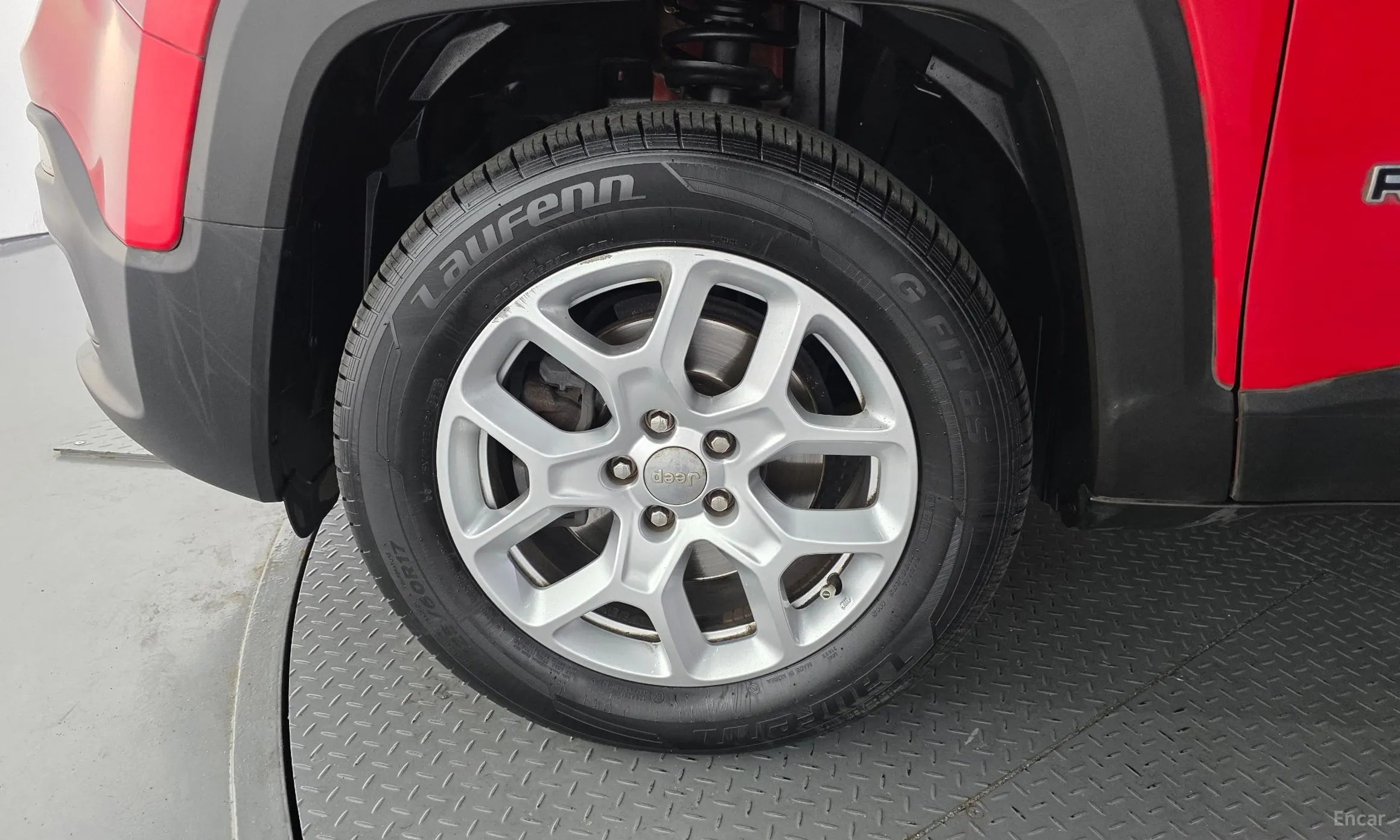 Jeep Renegade превью 5