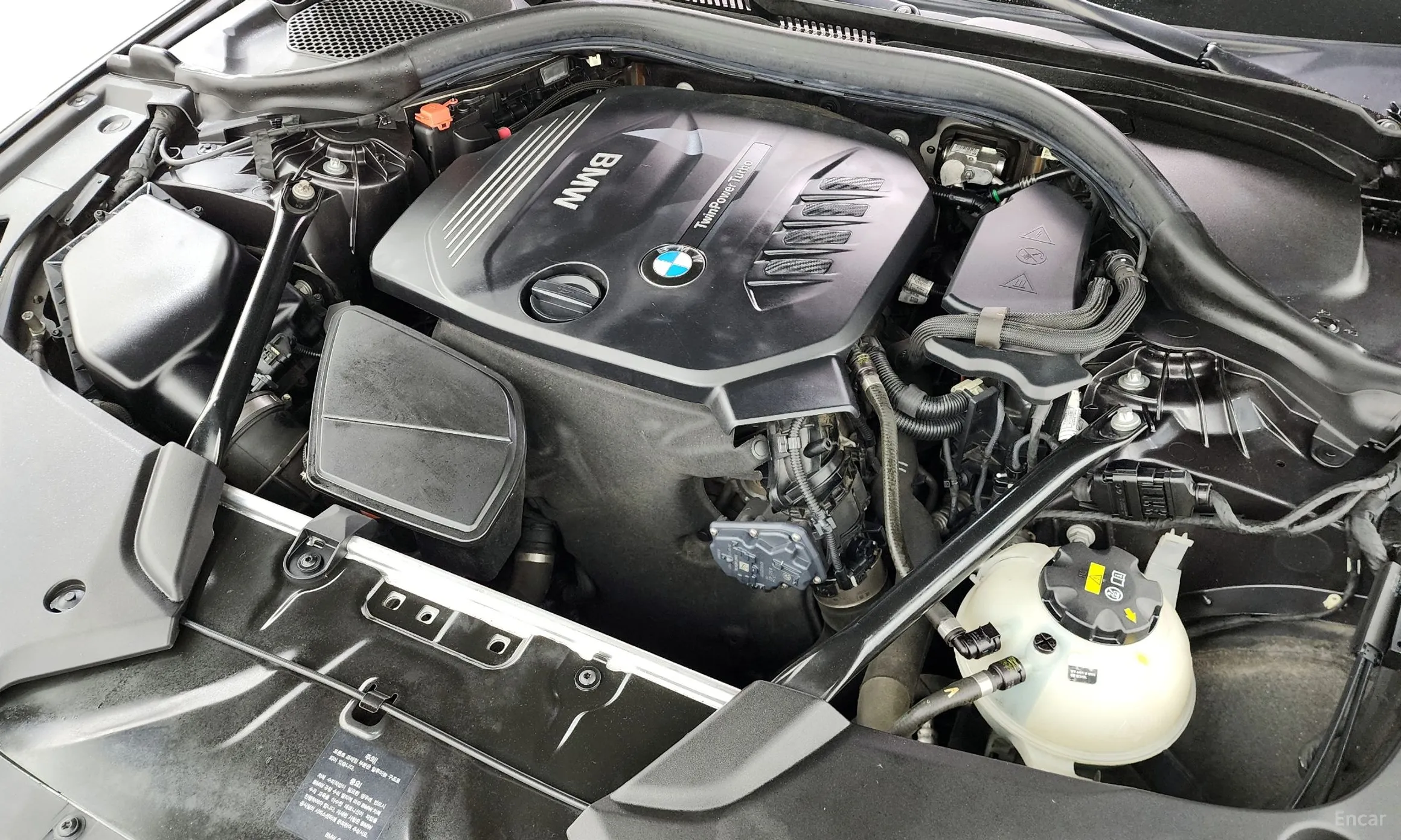 BMW 5 Series (G30) превью 6
