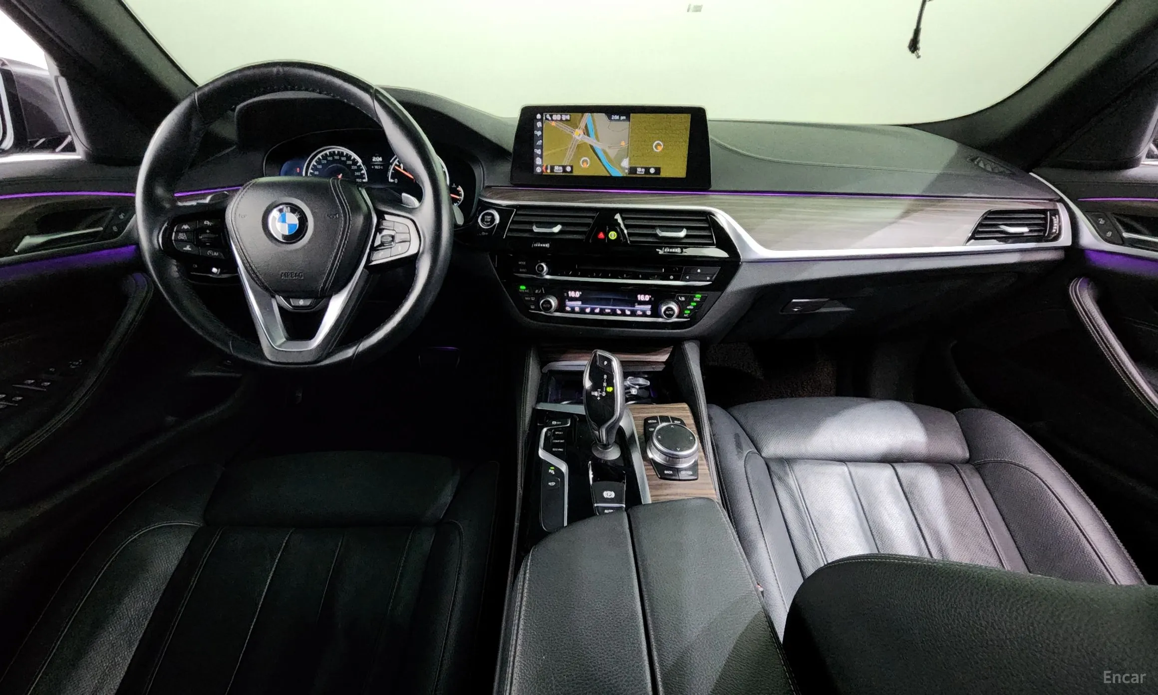 BMW 5 Series (G30) превью 7