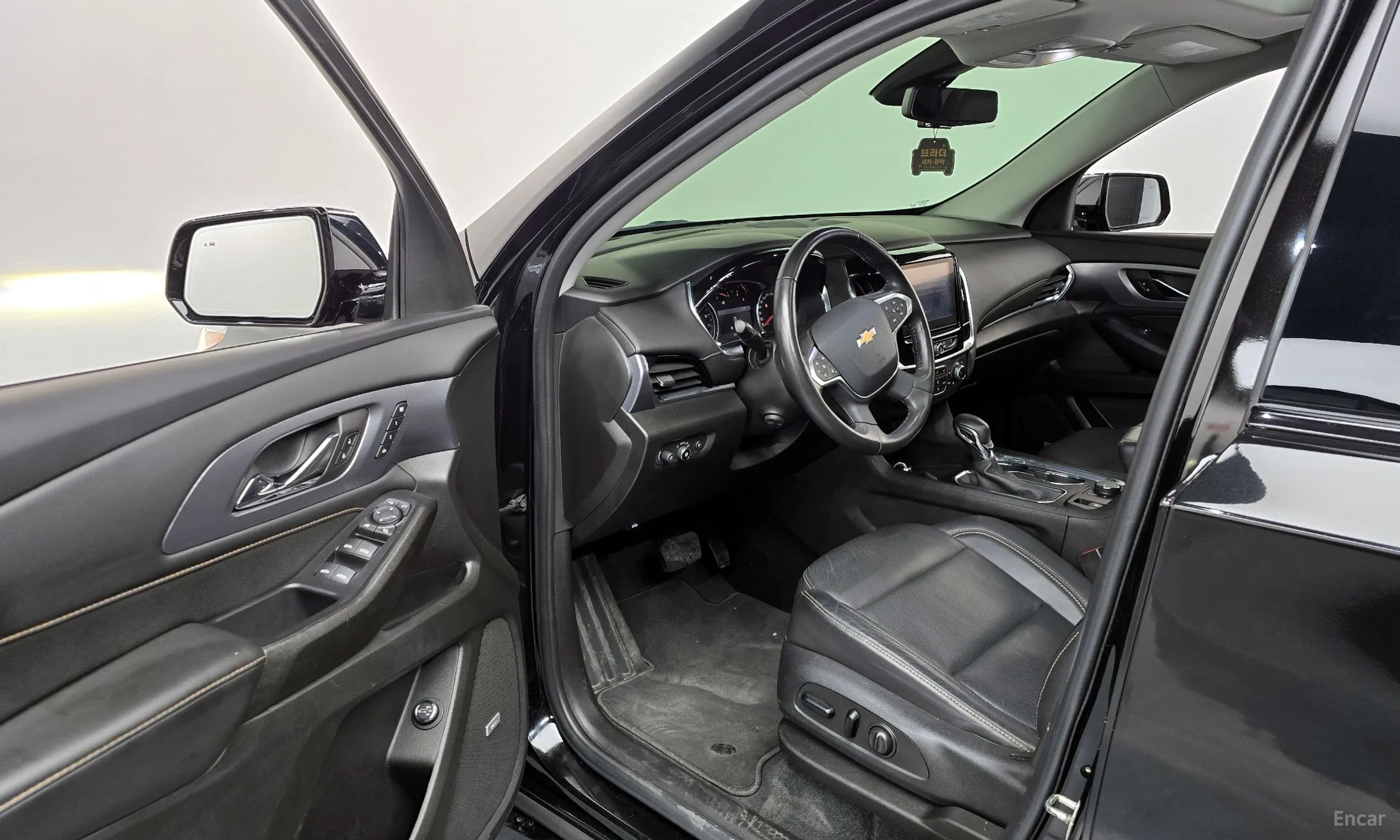 Chevrolet (GM Daewoo) Traverse превью 10